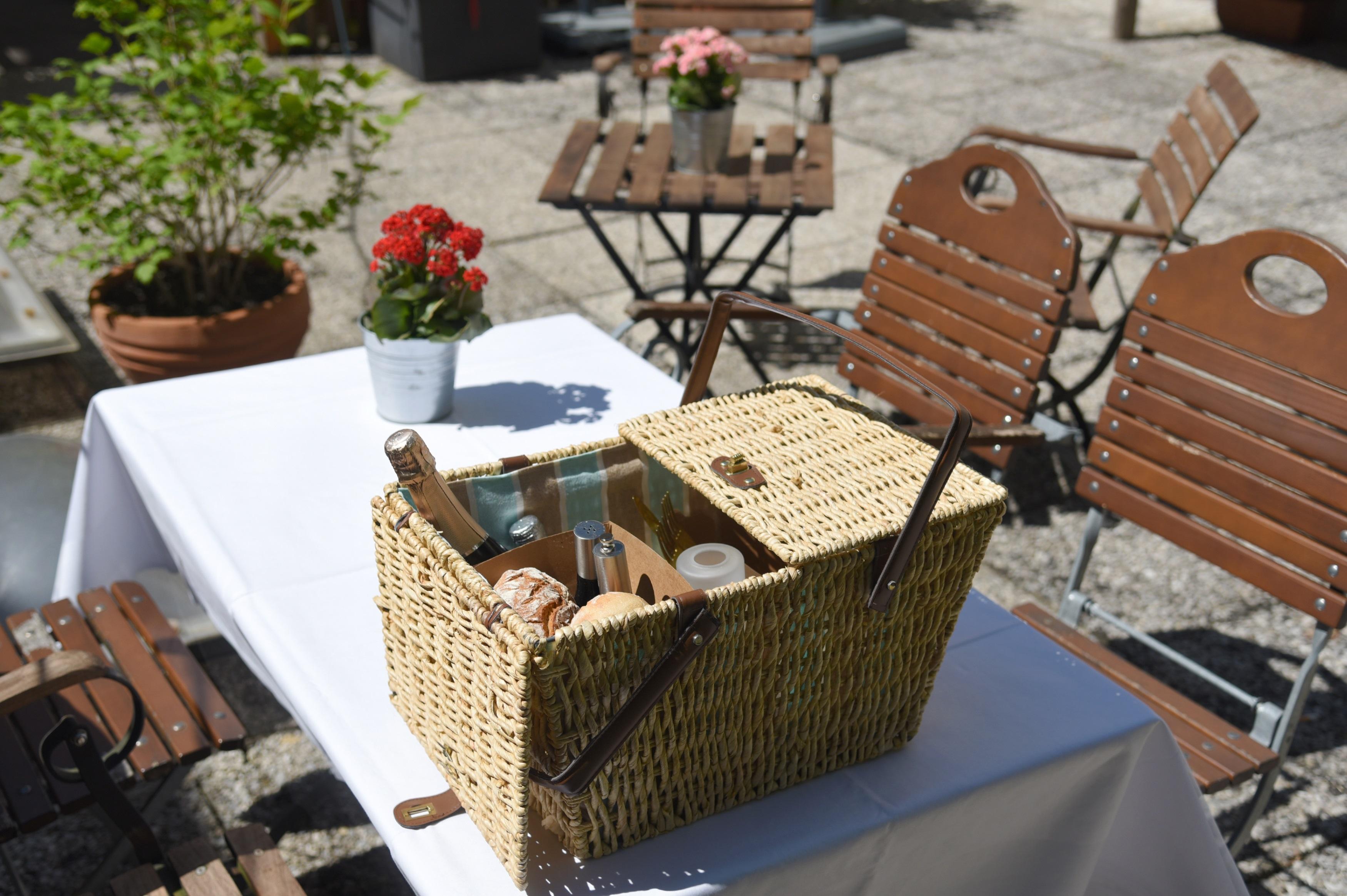 Varios Hotel Krone 1512