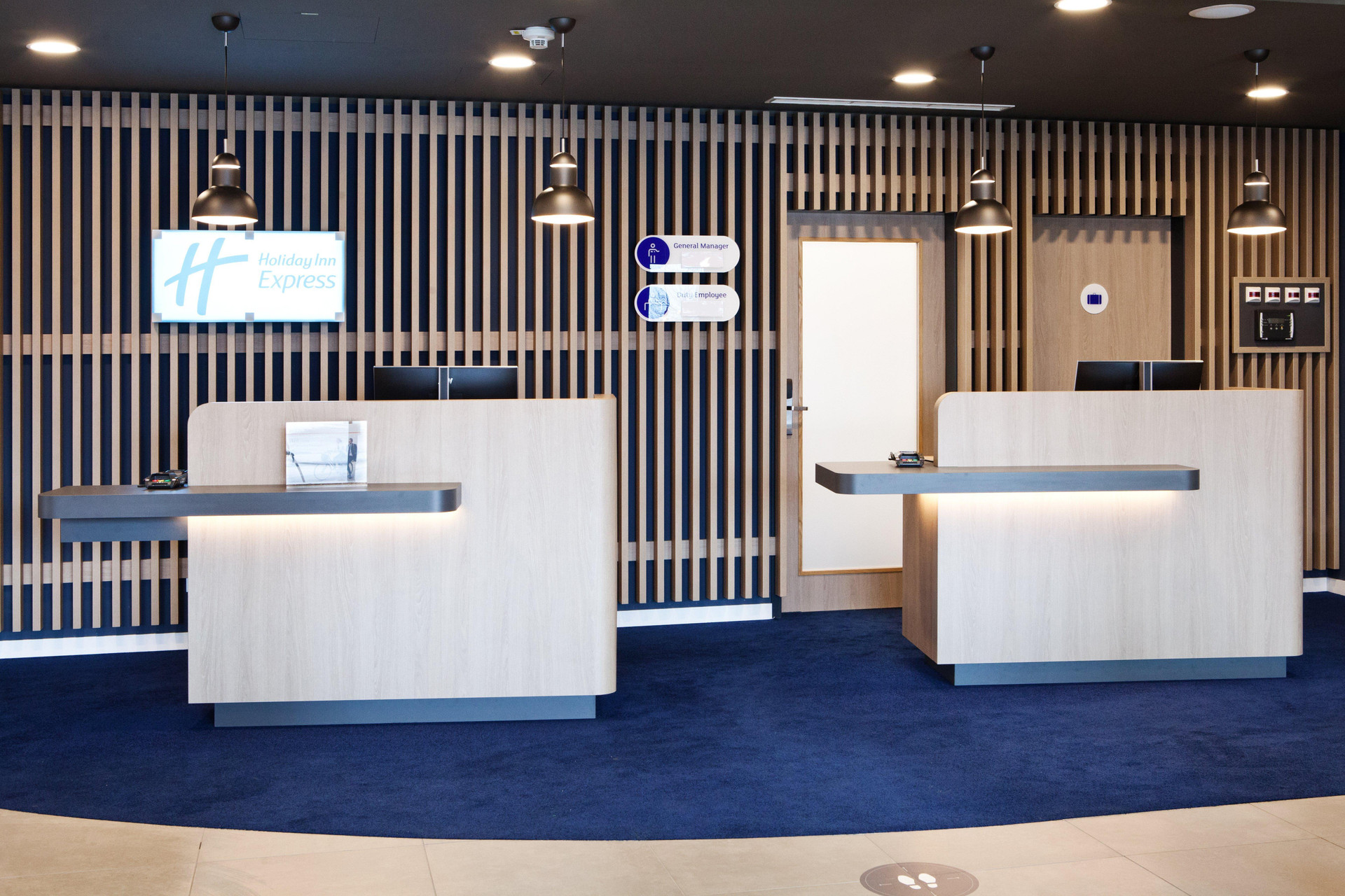 Vista Lobby Holiday Inn Express Munich Olching by IHG