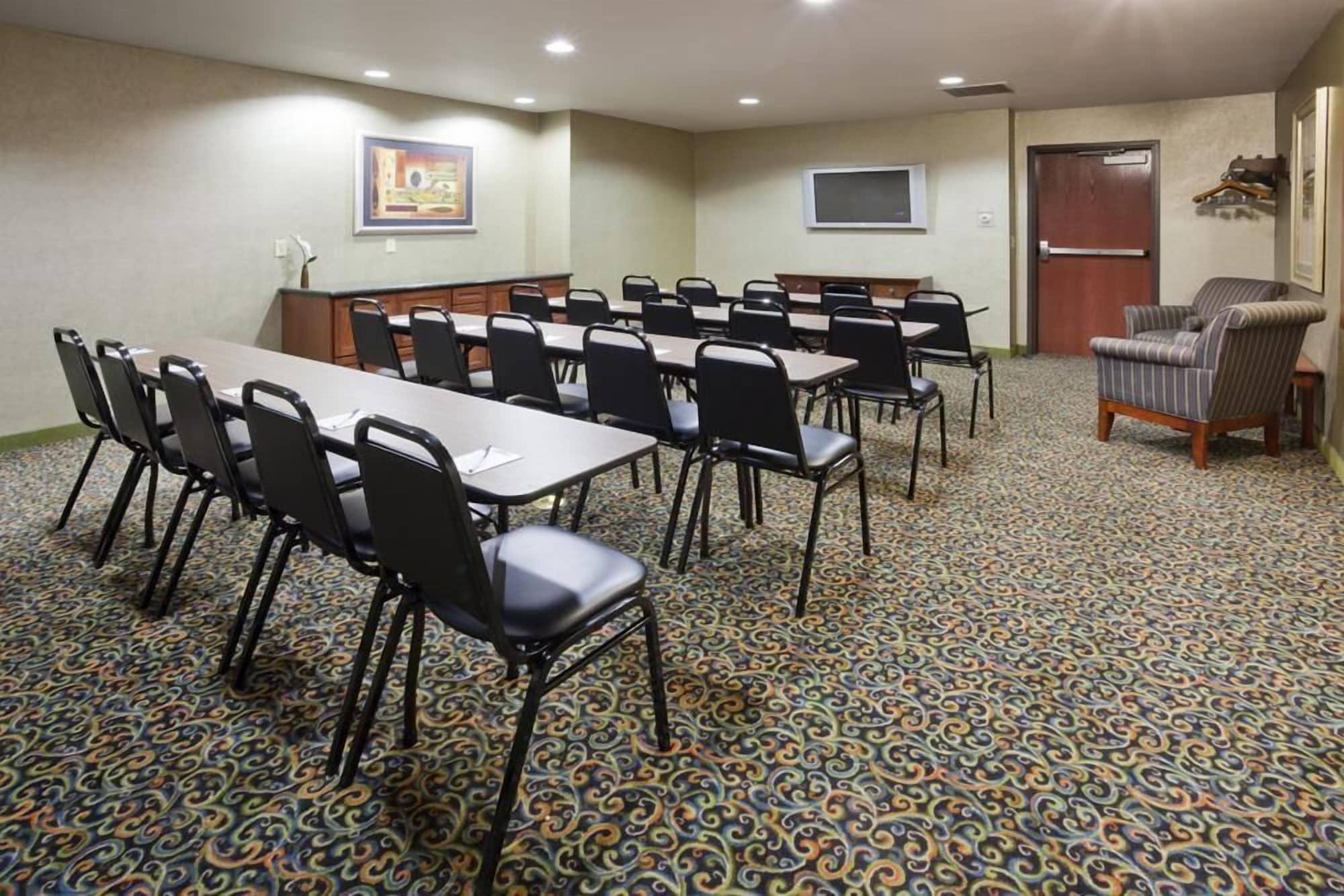 Sala de Reuniones GrandStay Hotel & Suites Becker Big Lake