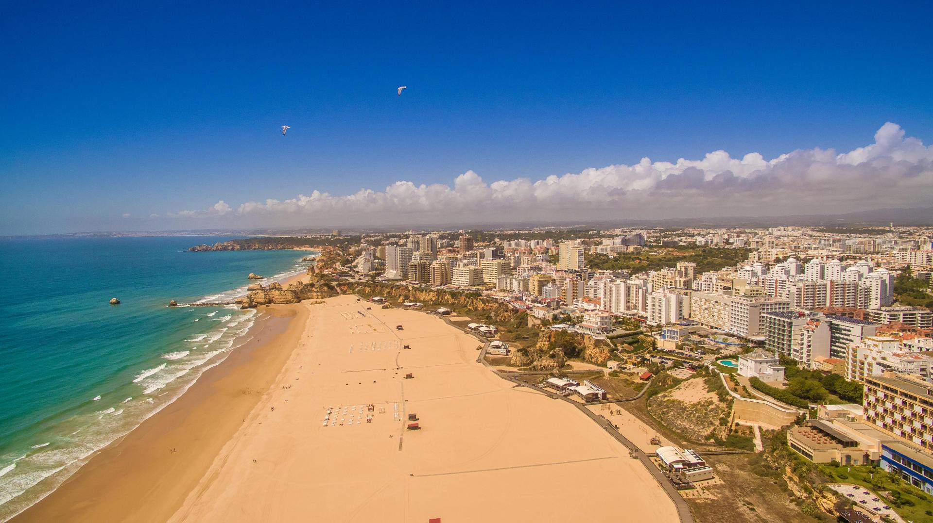 Playa RR Hotel da Rocha