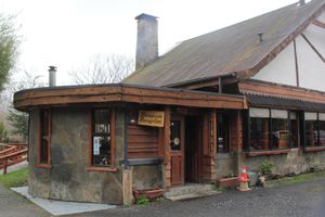 Alojamiento - Hotel Rucapillan