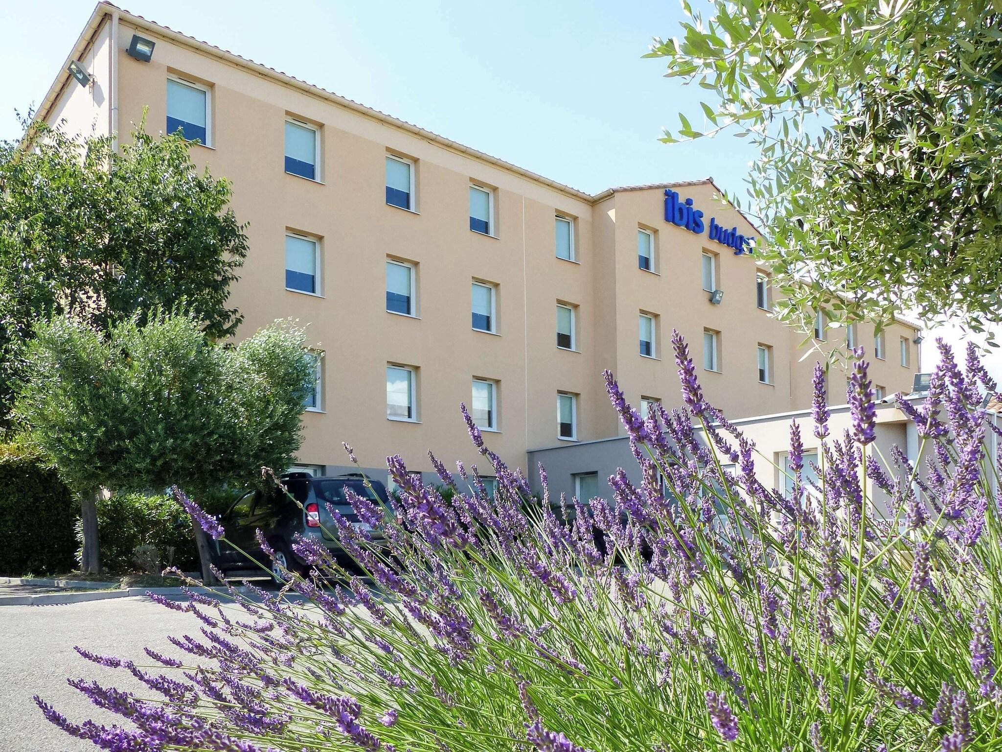 Vista Exterior ibis budget Marseille la Valentine