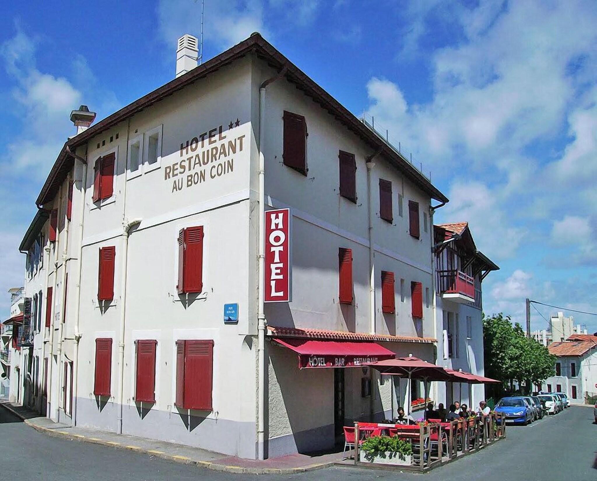 Vista Exterior Hôtel Au Bon Coin