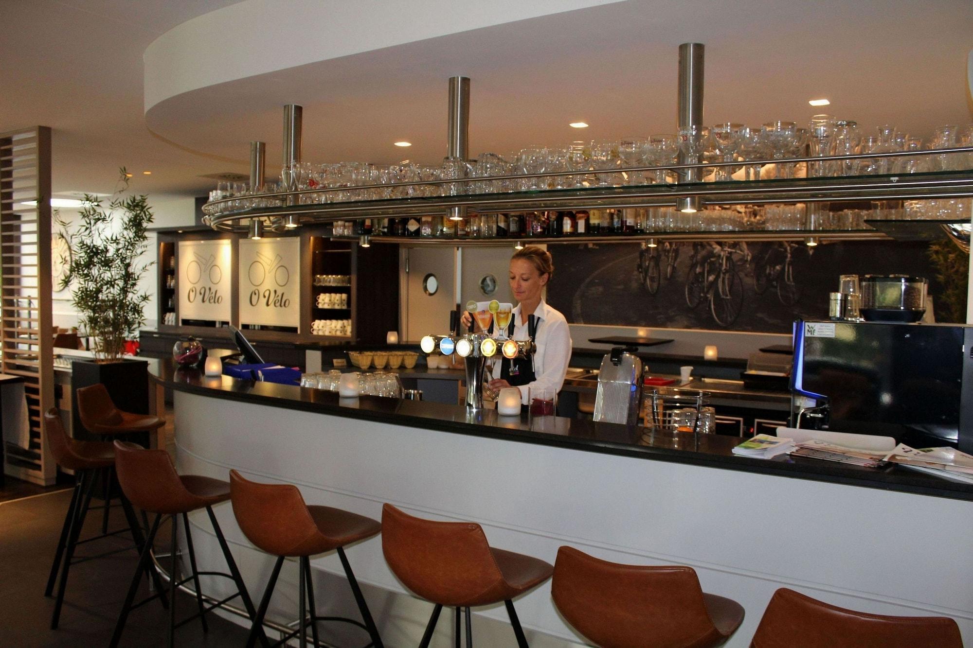 Bar/Salón Velotel Brugge