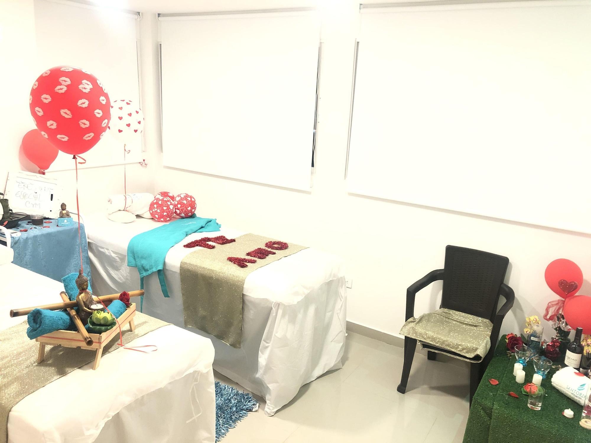 Spa Apartasuites La Flora