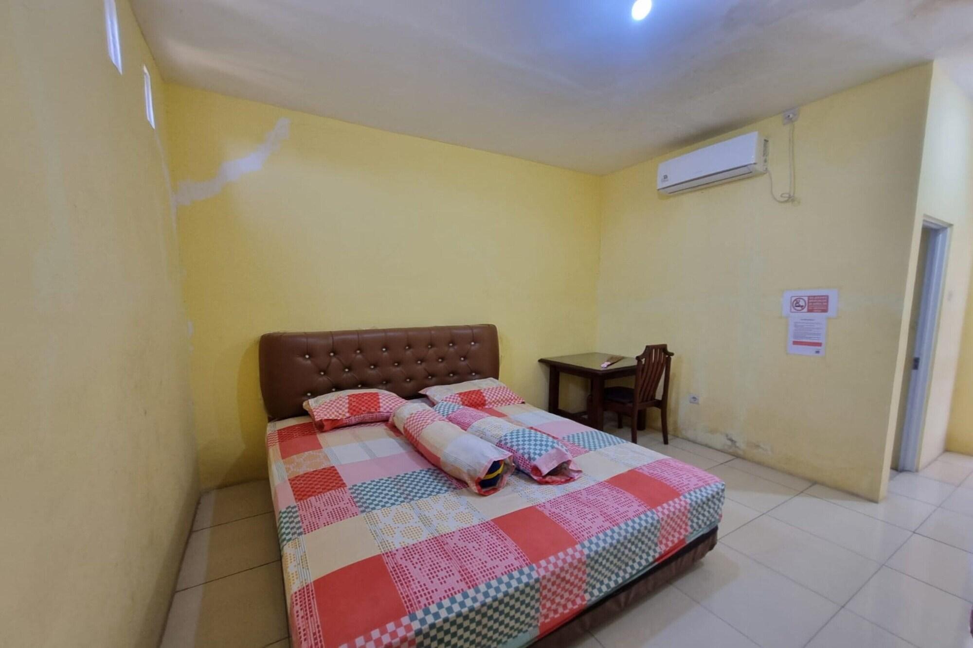 Habitación Hotel O New Asembagus 2