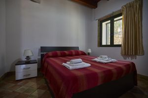 Alquiler Vacacional - West Cottage in villa with pool, jacuzzi and sea view