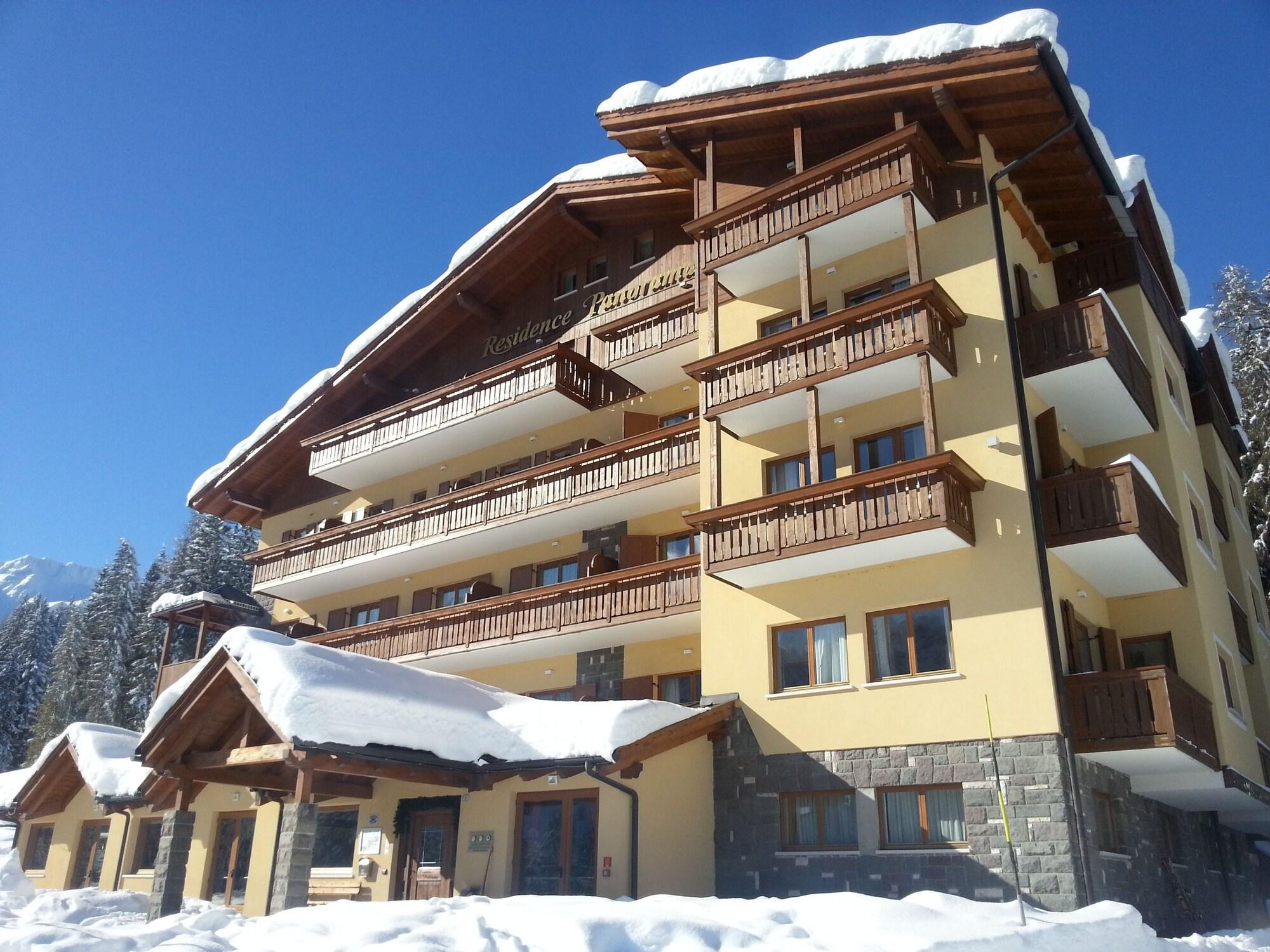 Vista Exterior Residence Panorama