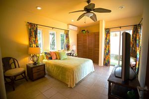Alquiler Vacacional - Oceanfront Villa Sleeps 8!
