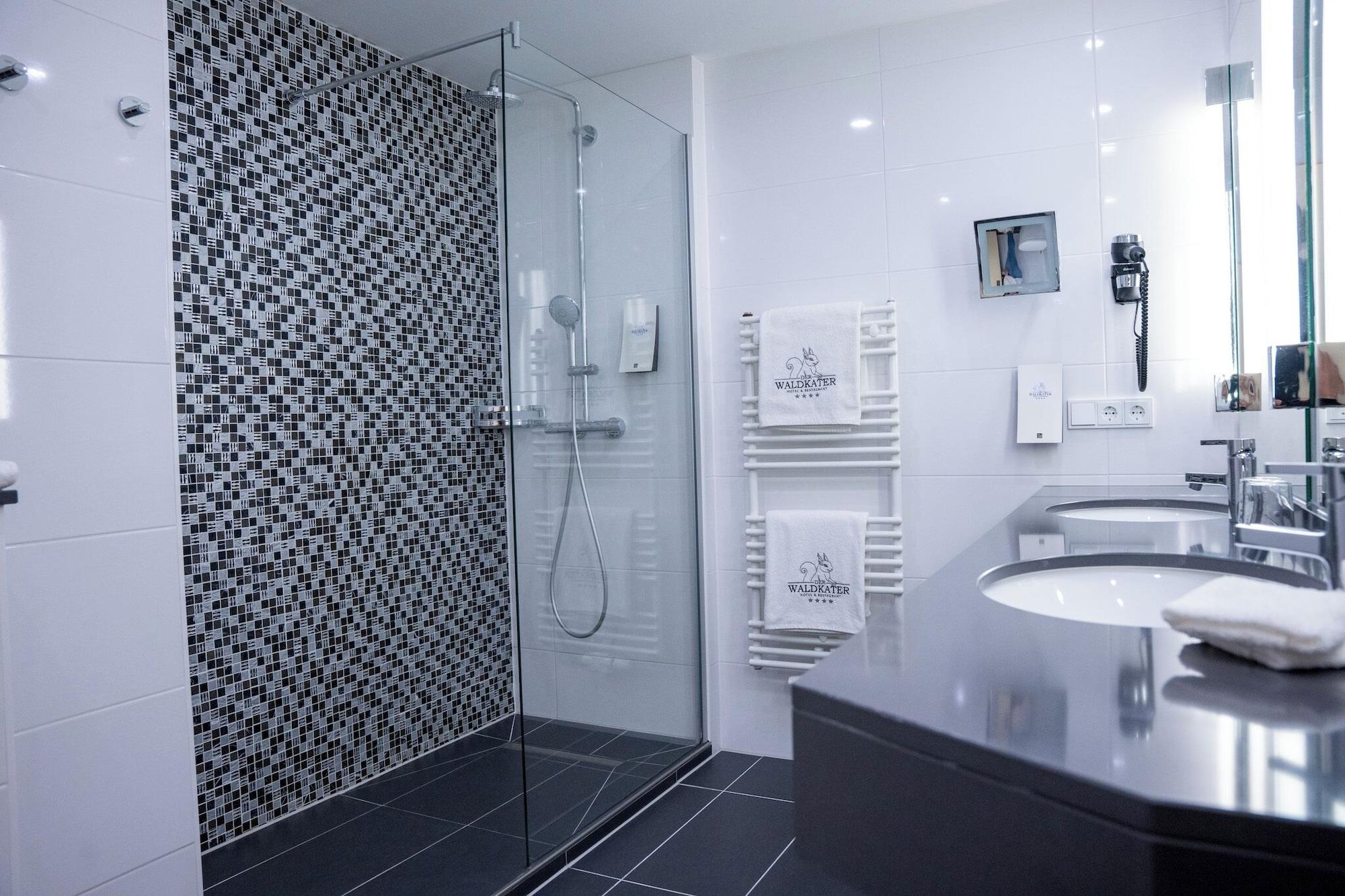 Equipamiento de Habitación Hotel Der Waldkater