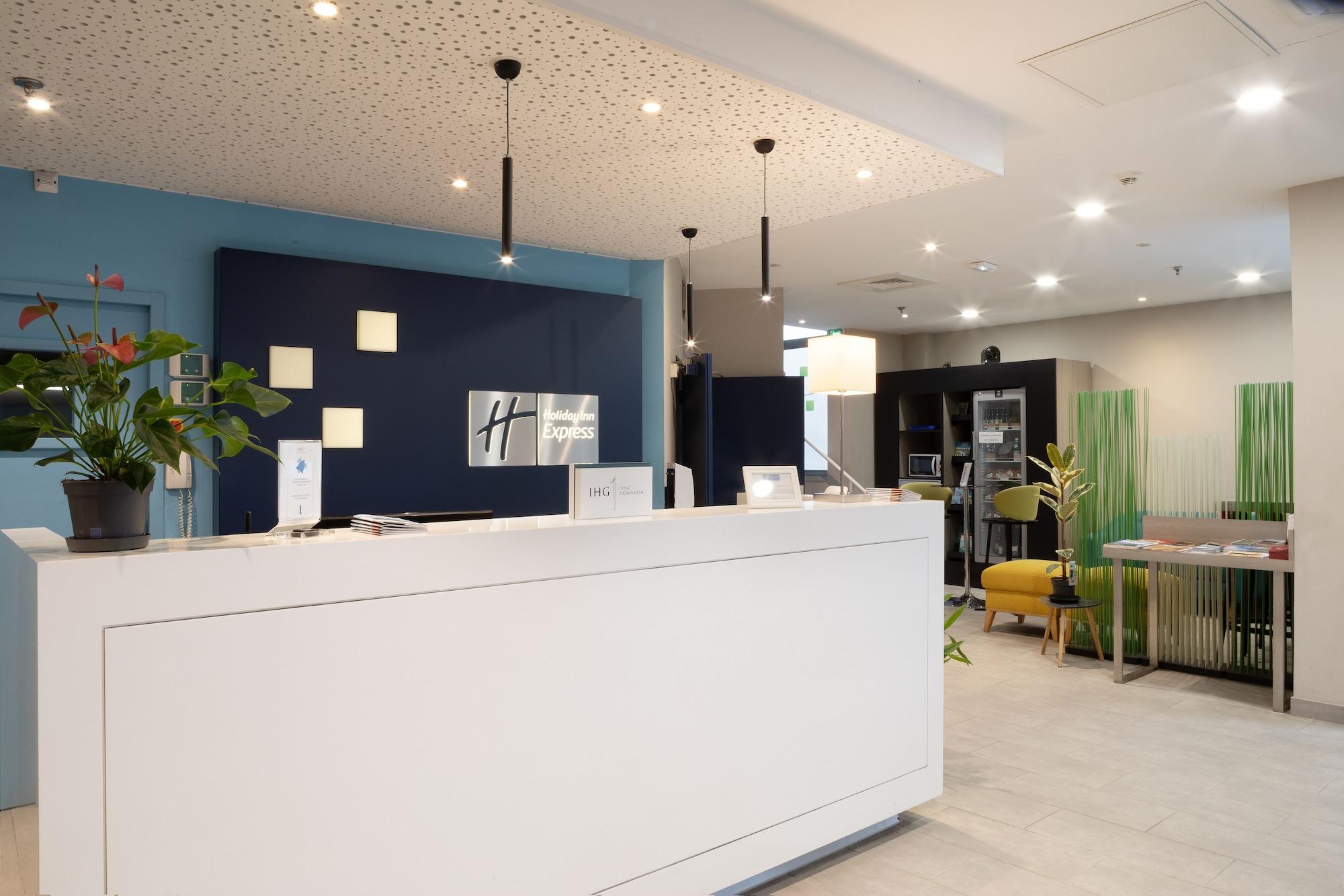 Vista Lobby Holiday Inn Express Amiens by IHG