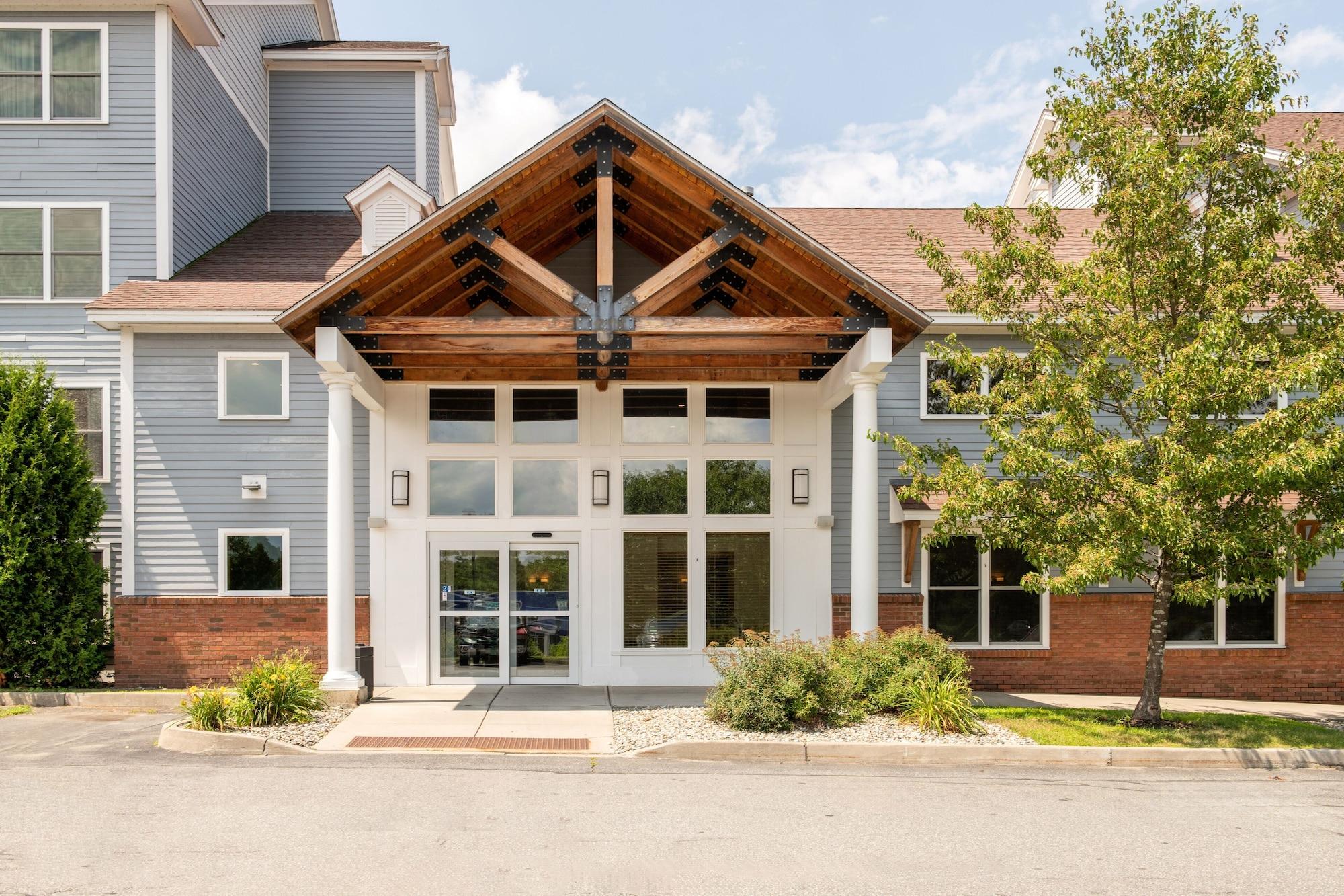 Vista Exterior White River Inn and Suites
