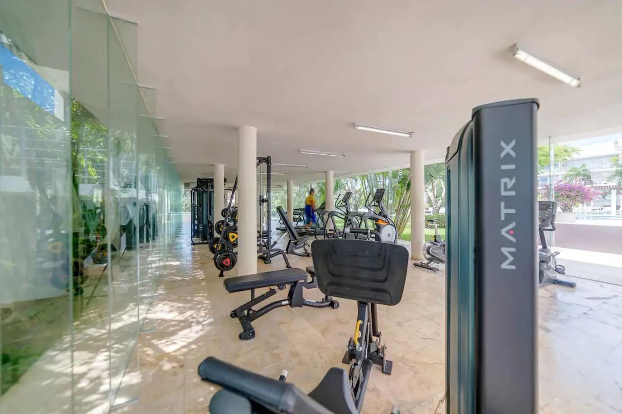 Gimnasio Luxury Condos at Magia