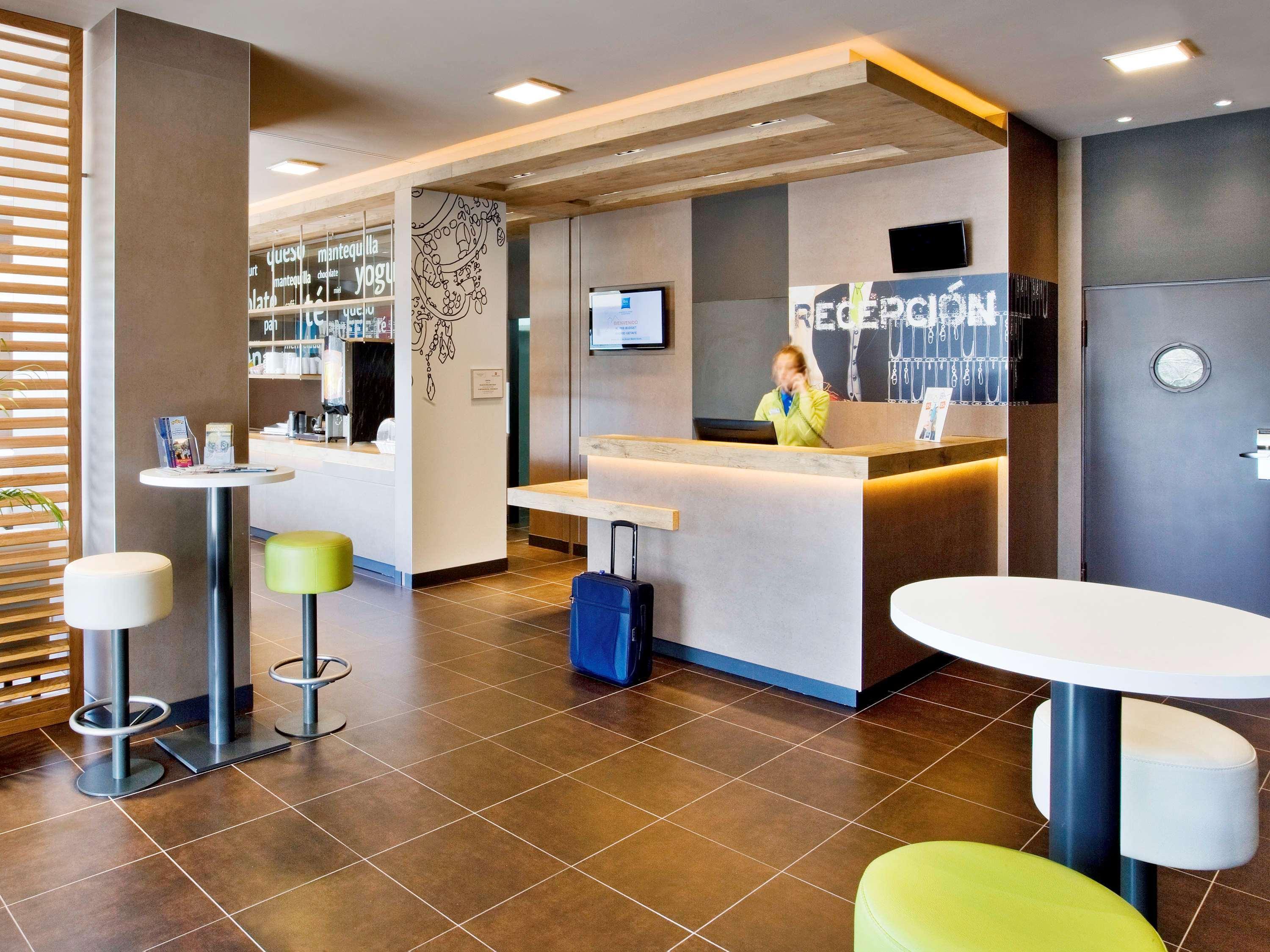 Vista Lobby Ibis Budget Madrid Getafe