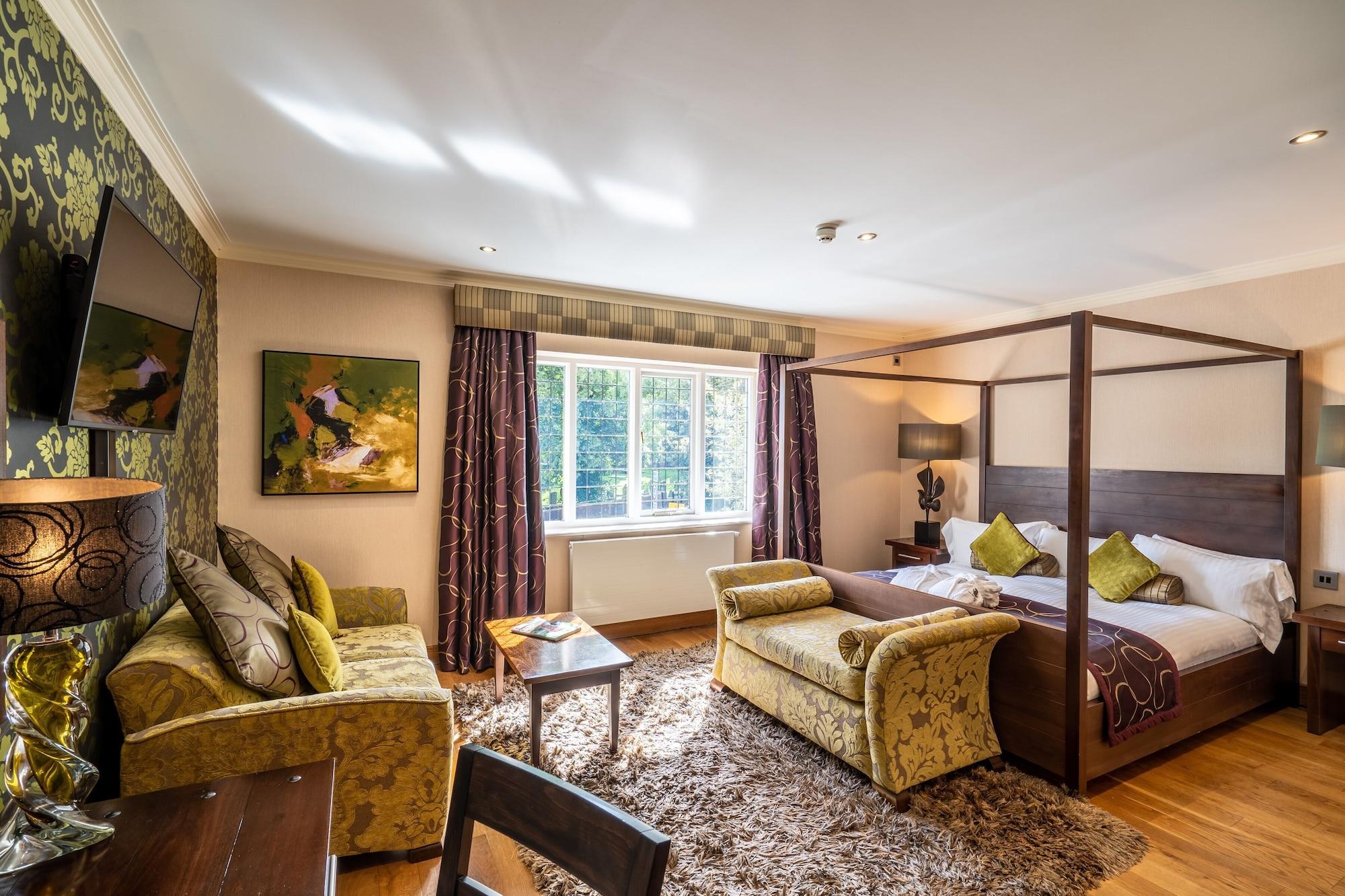Varios Bears Paw Inn