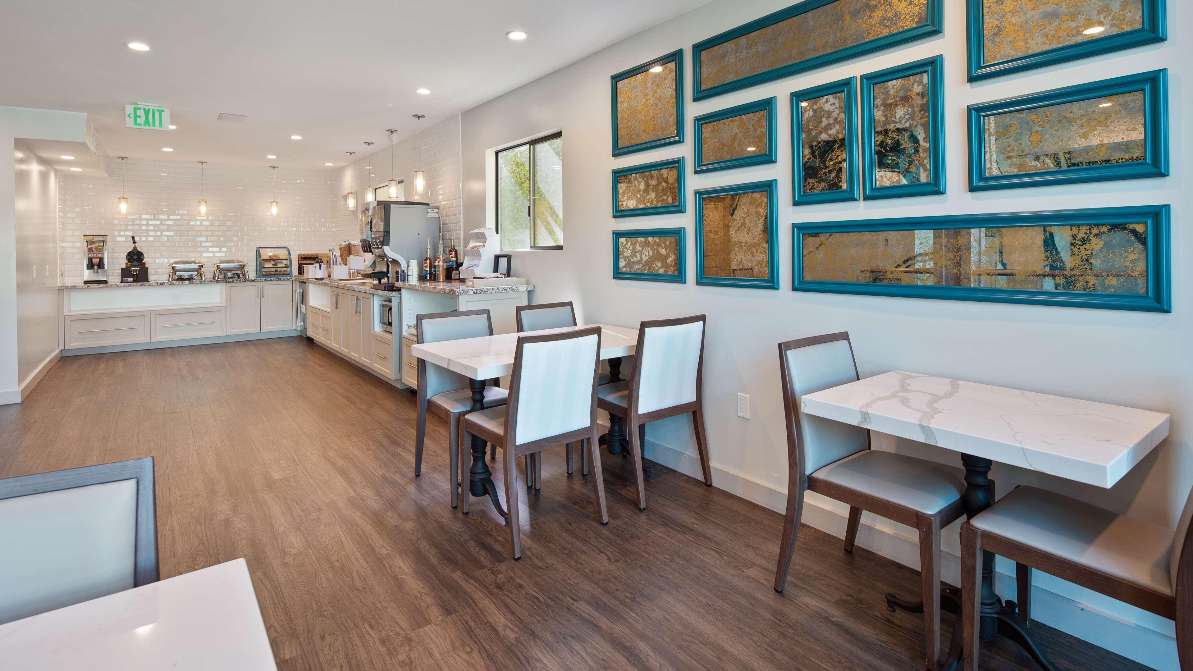 Restaurant Best Western Woodland Hills Inn