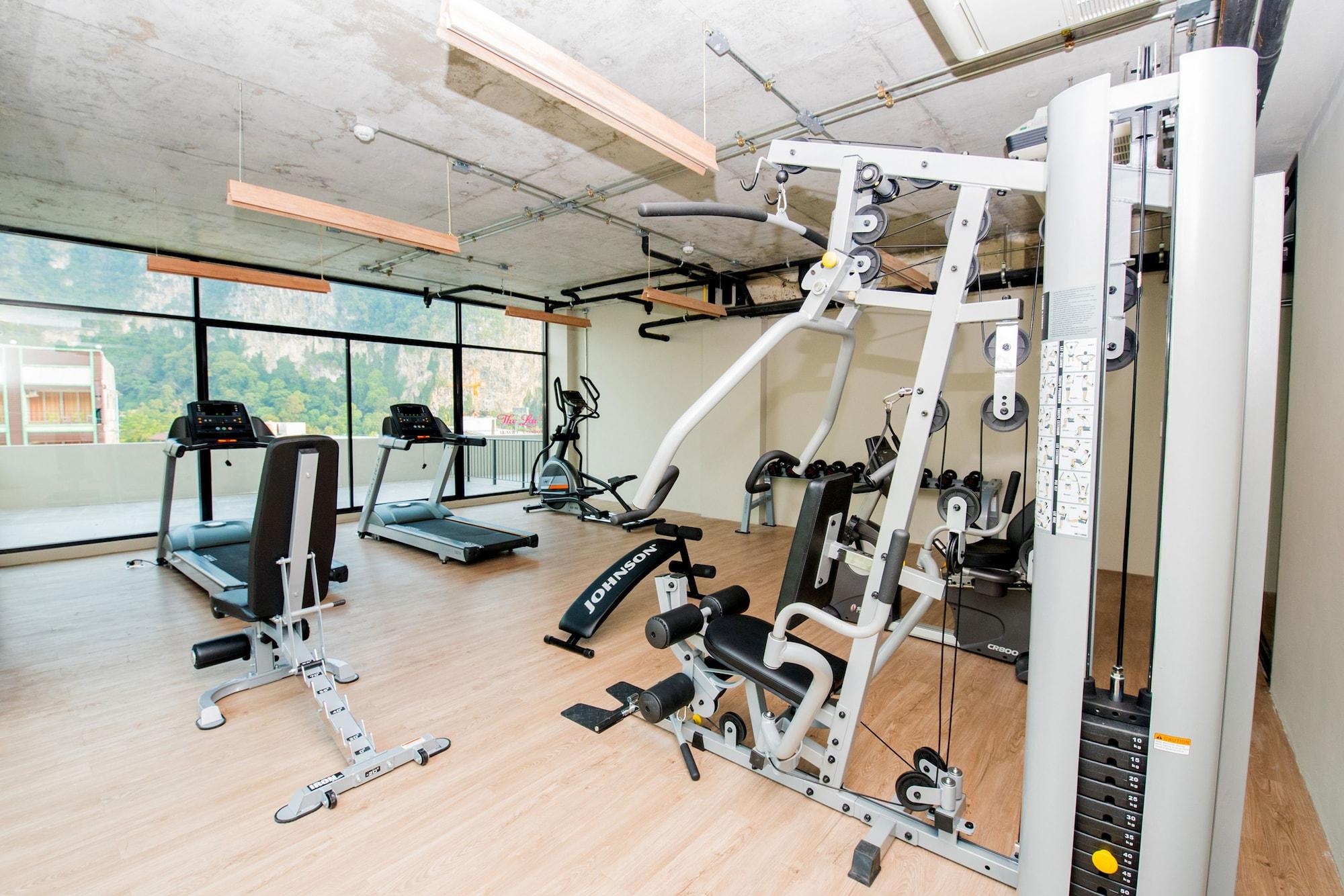 Gimnasio Sugar Marina Hotel - Cliffhanger - Aonang