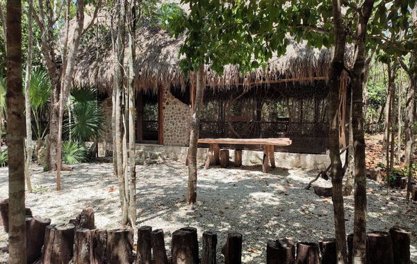 Aldea Maya-Ha Cabañas con cenotes - Los mejores hoteles todo incluido en Puerto Morelos, México