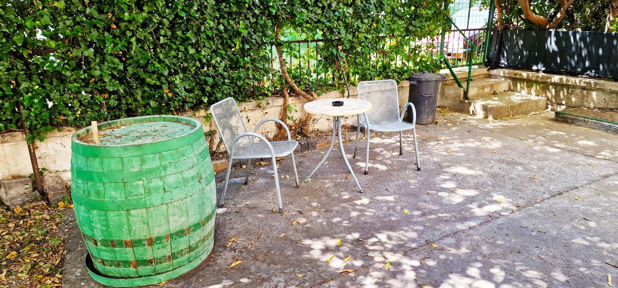 Varios Croparadise Hostel