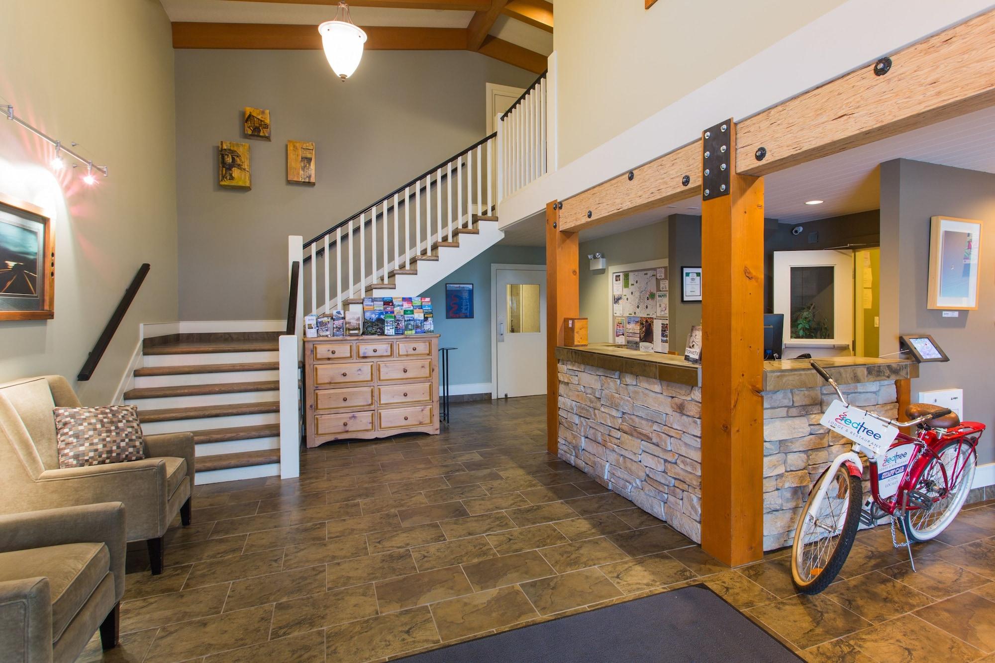 Vista Lobby Red Tree Lodge