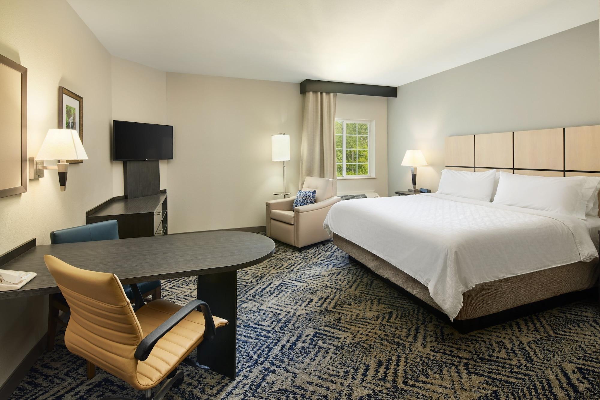 Habitación Candlewood Suites I-26 at Northwoods Mall by IHG