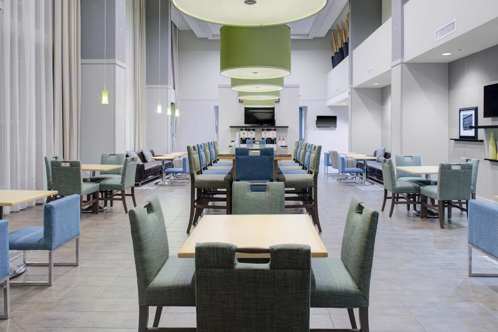 Vista do lobby Hampton Inn Suites Sarasota/Bradenton Airport