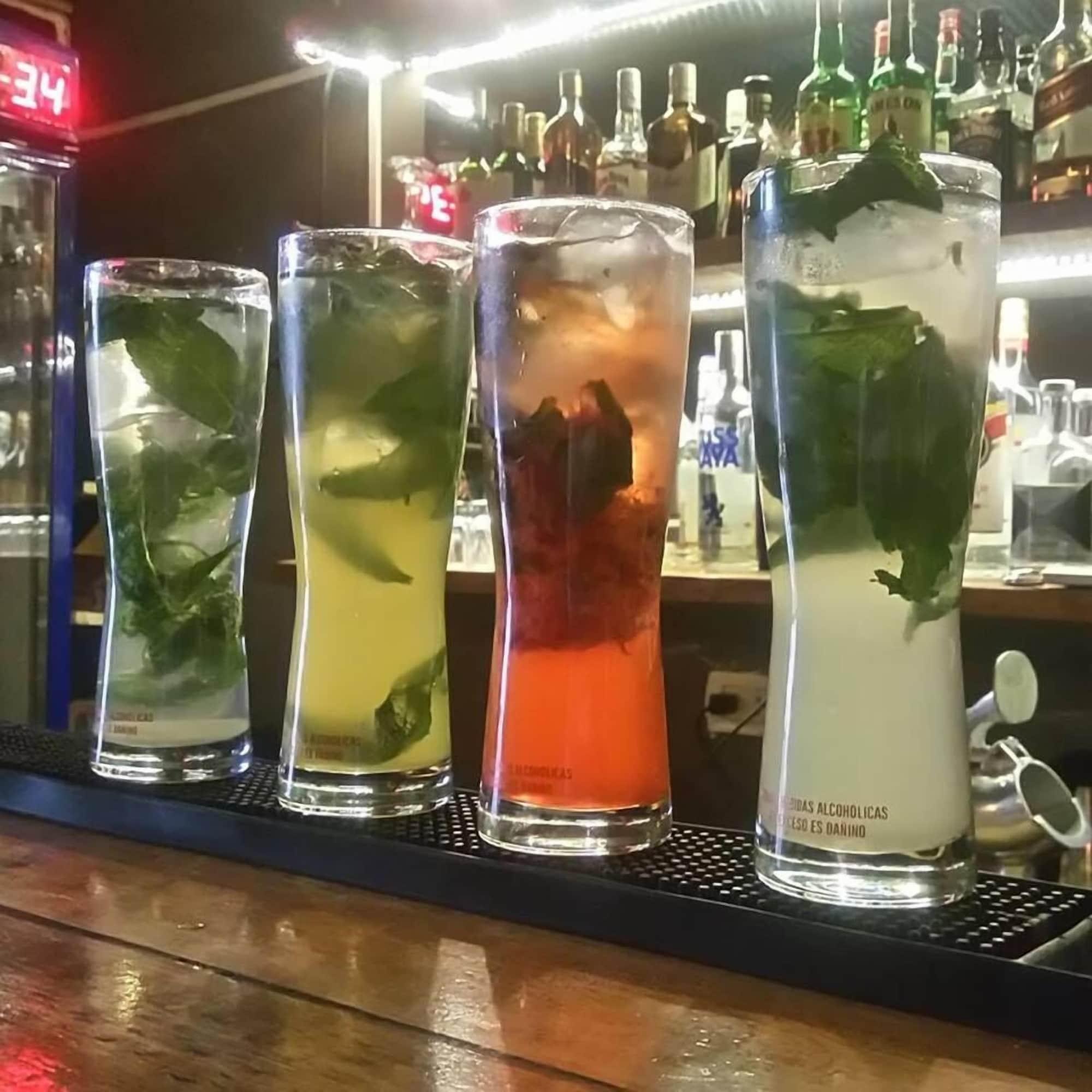 Bar/Salón Intro Hostels Cusco