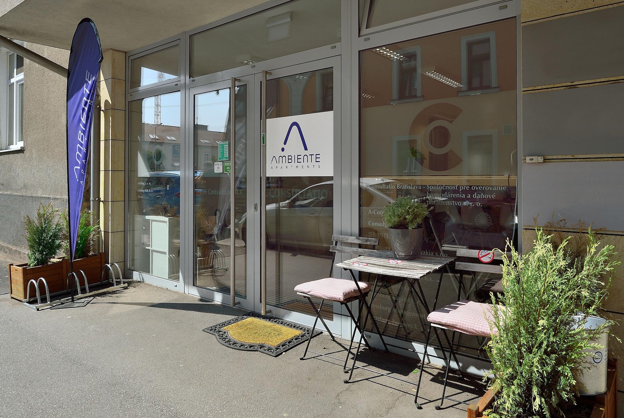 Vista Exterior Business & Family Ambiente Apartments