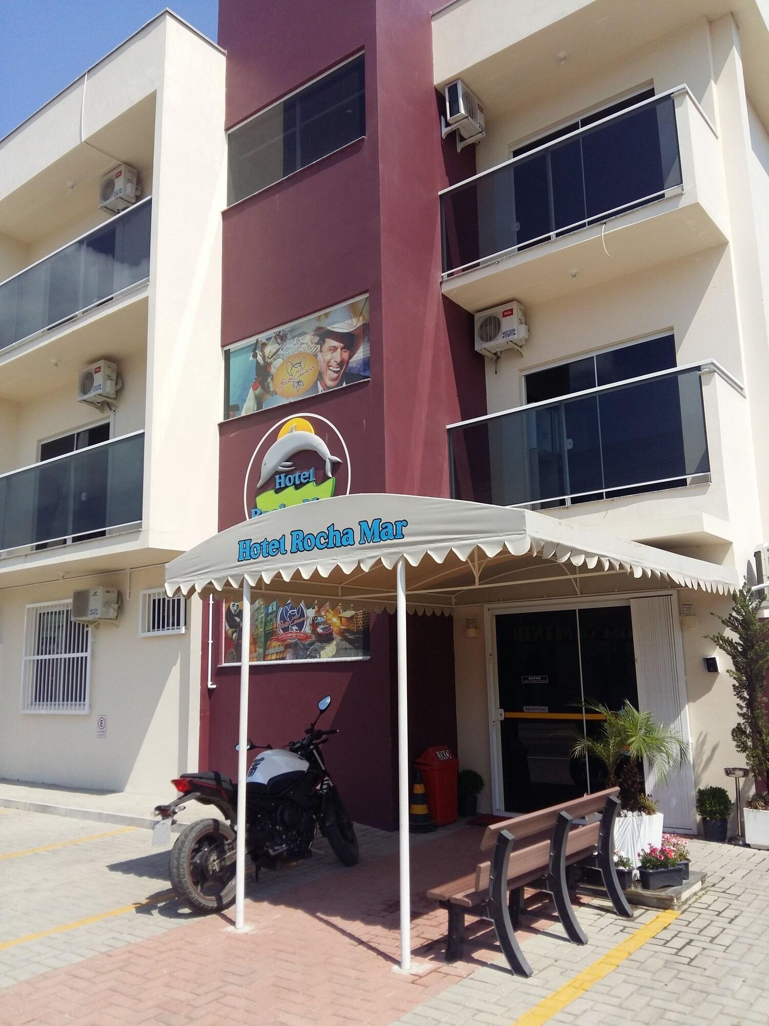 Vista Exterior Hotel Rochamar
