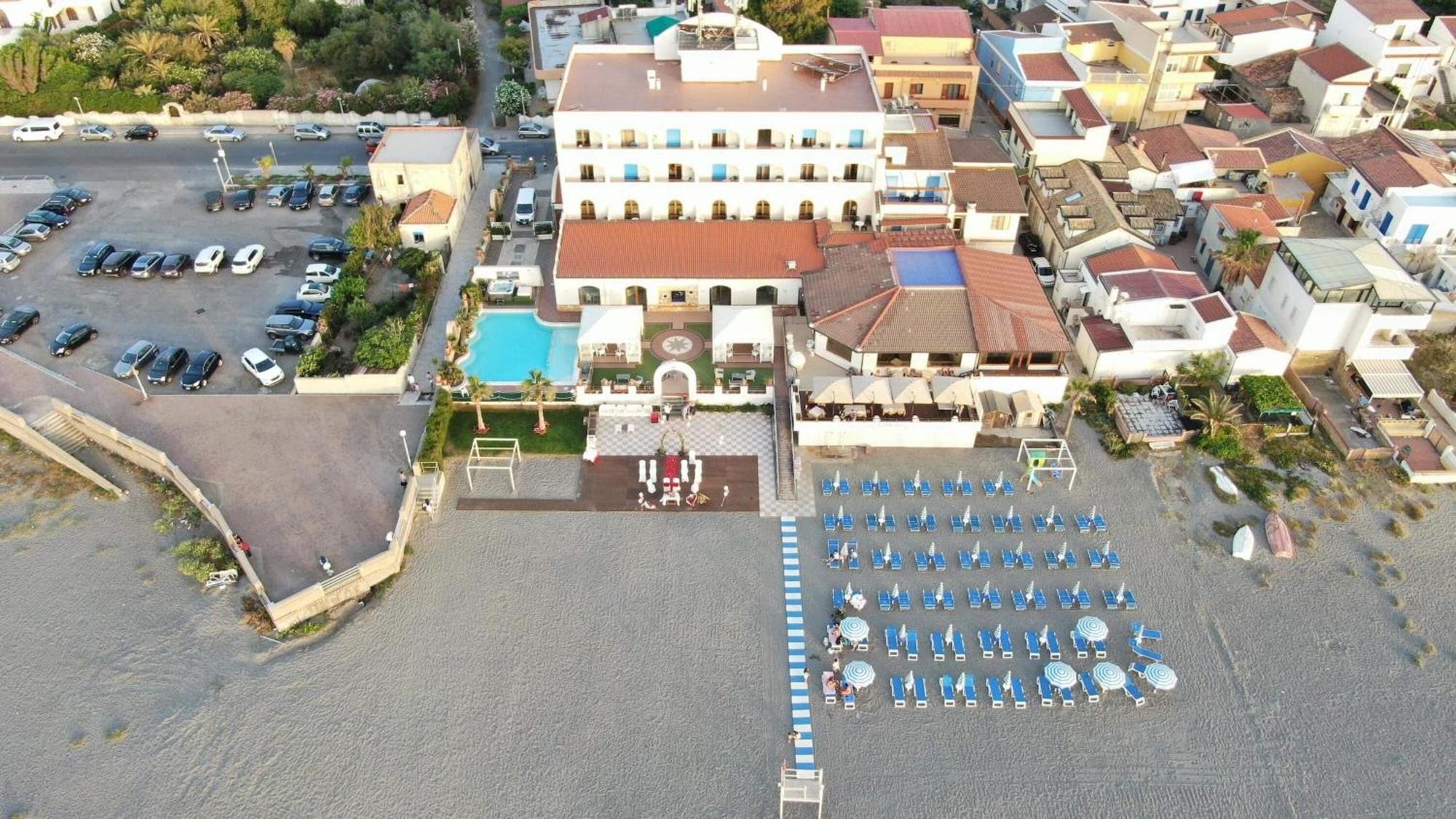 Vista Exterior Hotel Il Gabbiano Beach
