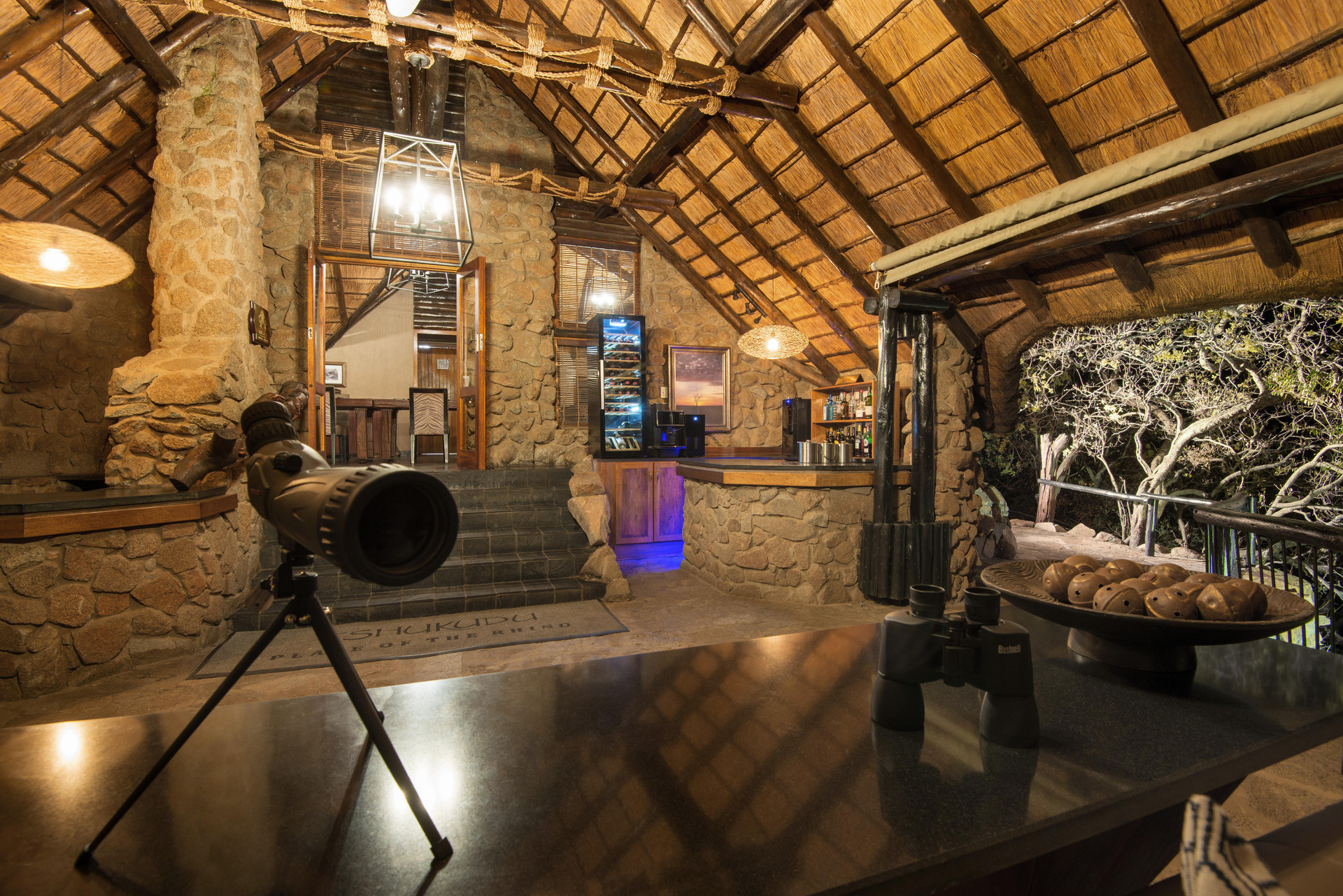 Bar/Salón Tshukudu Bush Lodge