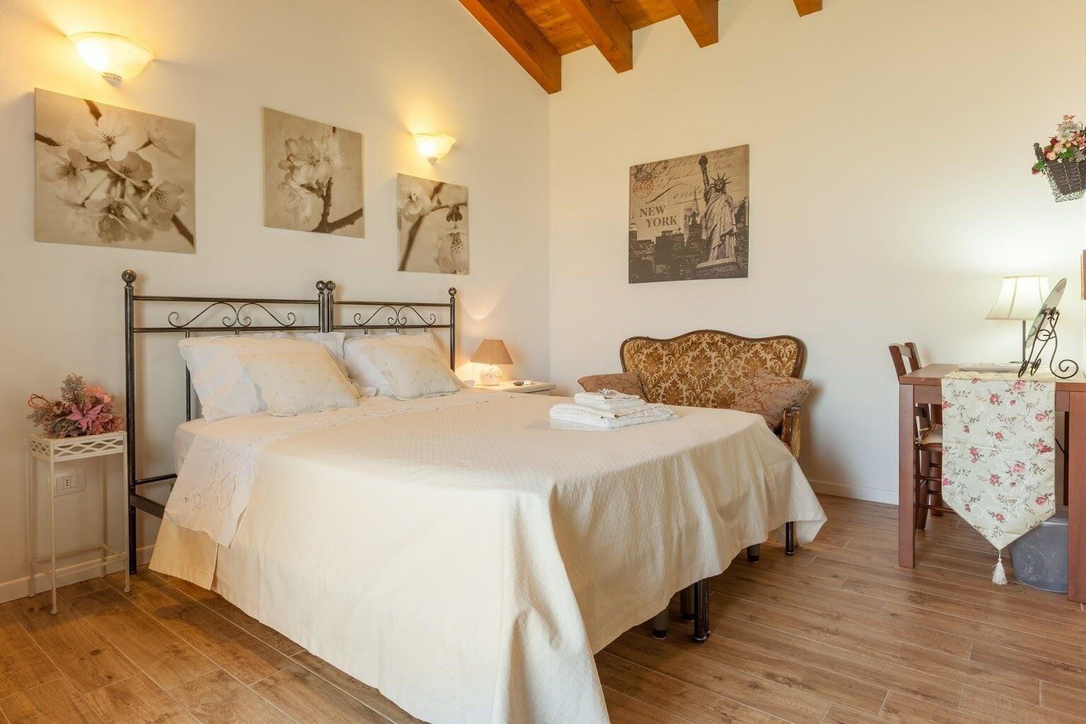 Varios Mum's Bed & Breakfast