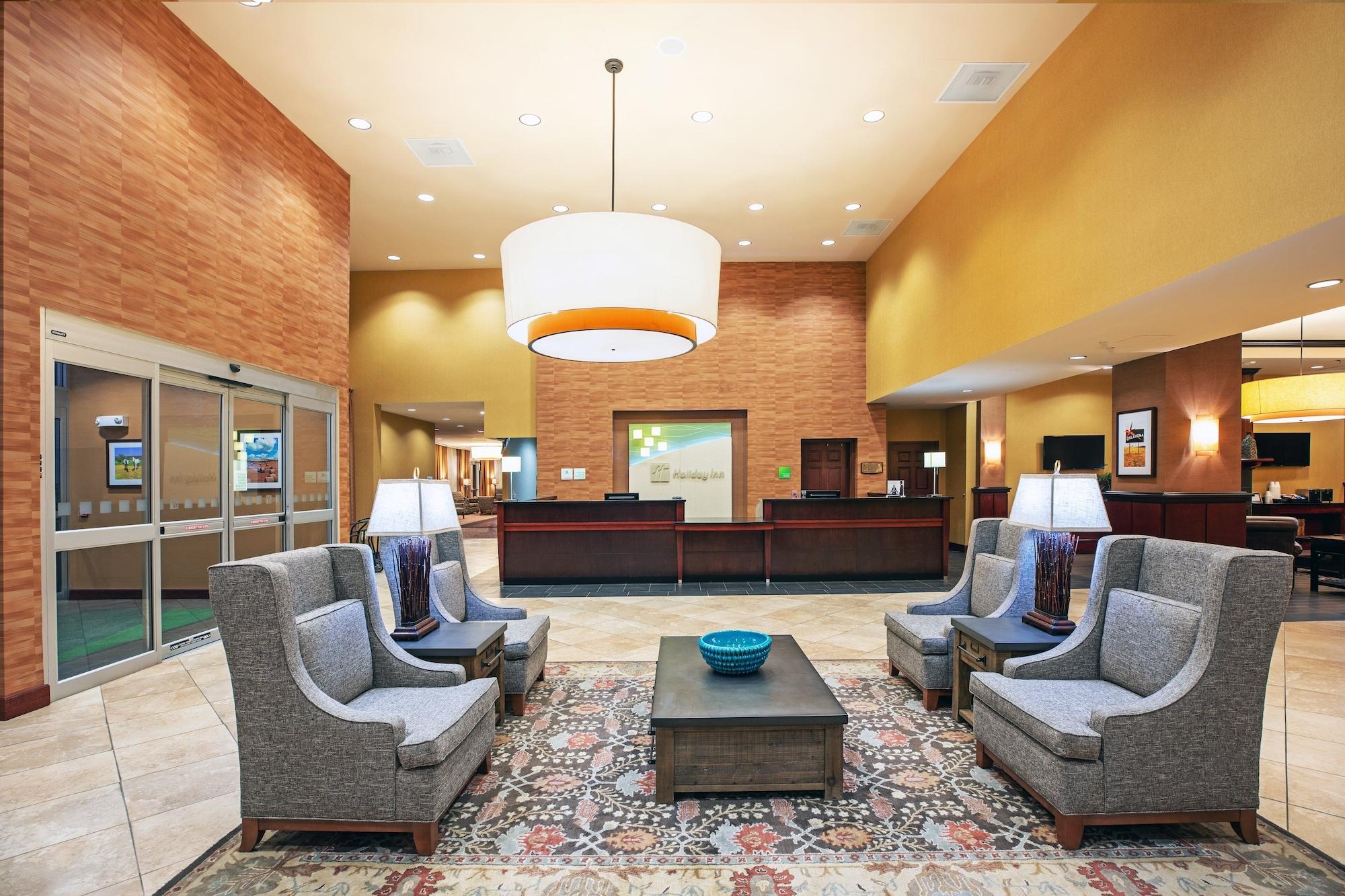 Vista Exterior Holiday Inn Ardmore I-35 by IHG