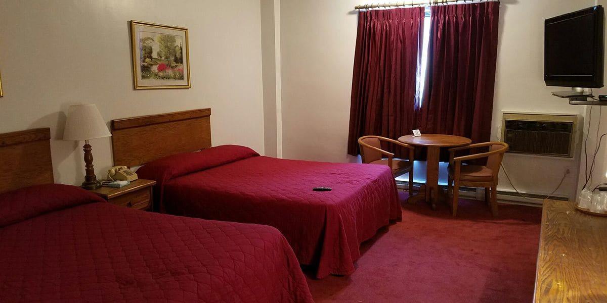 Varios Woonsocket Motor Inn