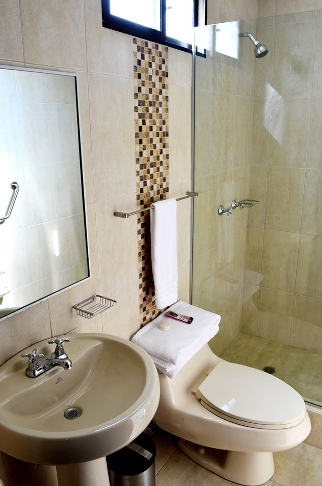 Baño Marvento Suites