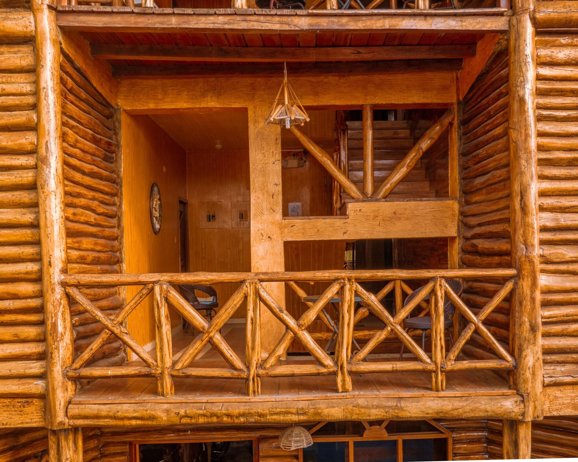 Vista Exterior Hostal Poseidon