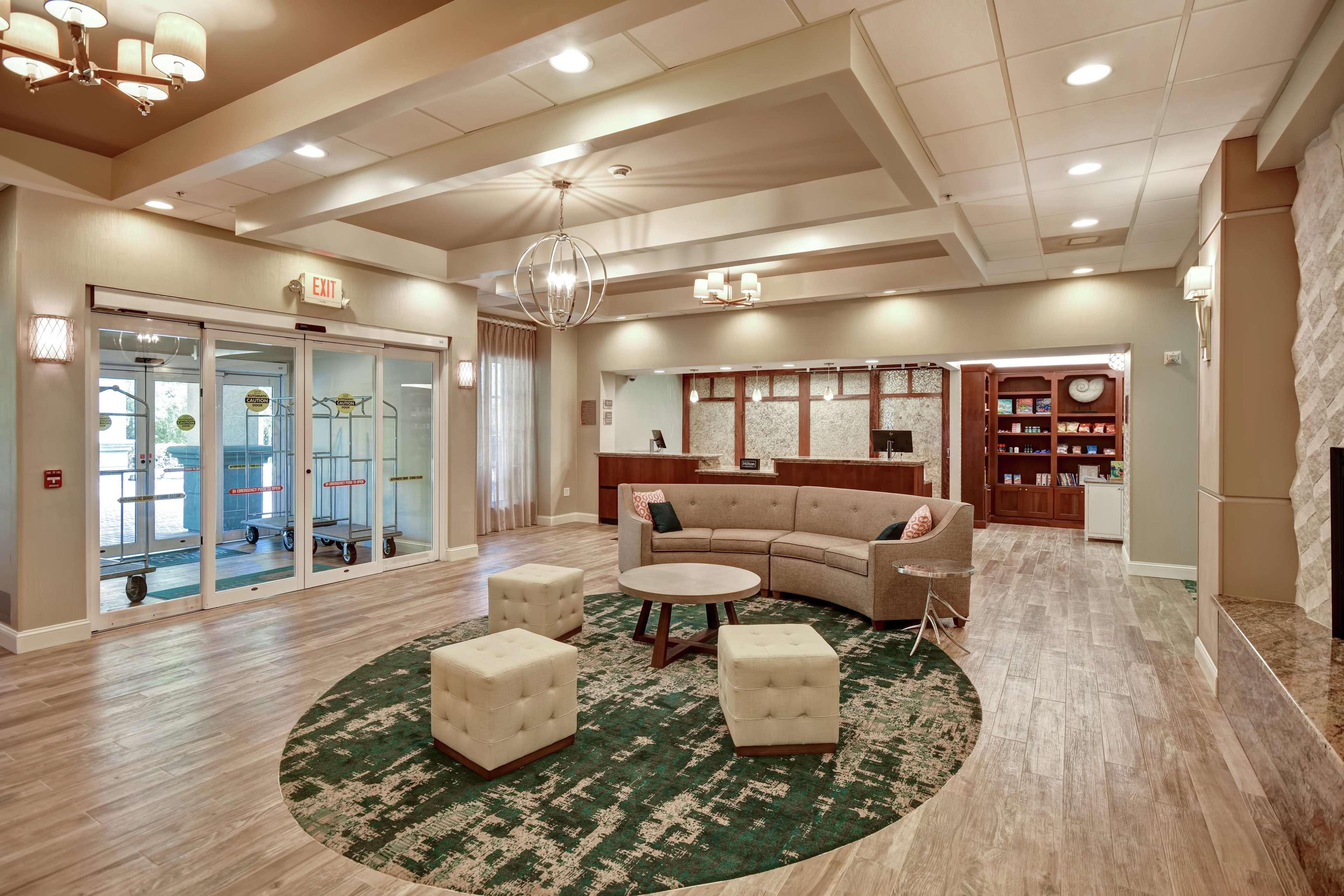 Vista Lobby Homewood Suites by Hilton Tampa - Port Richey
