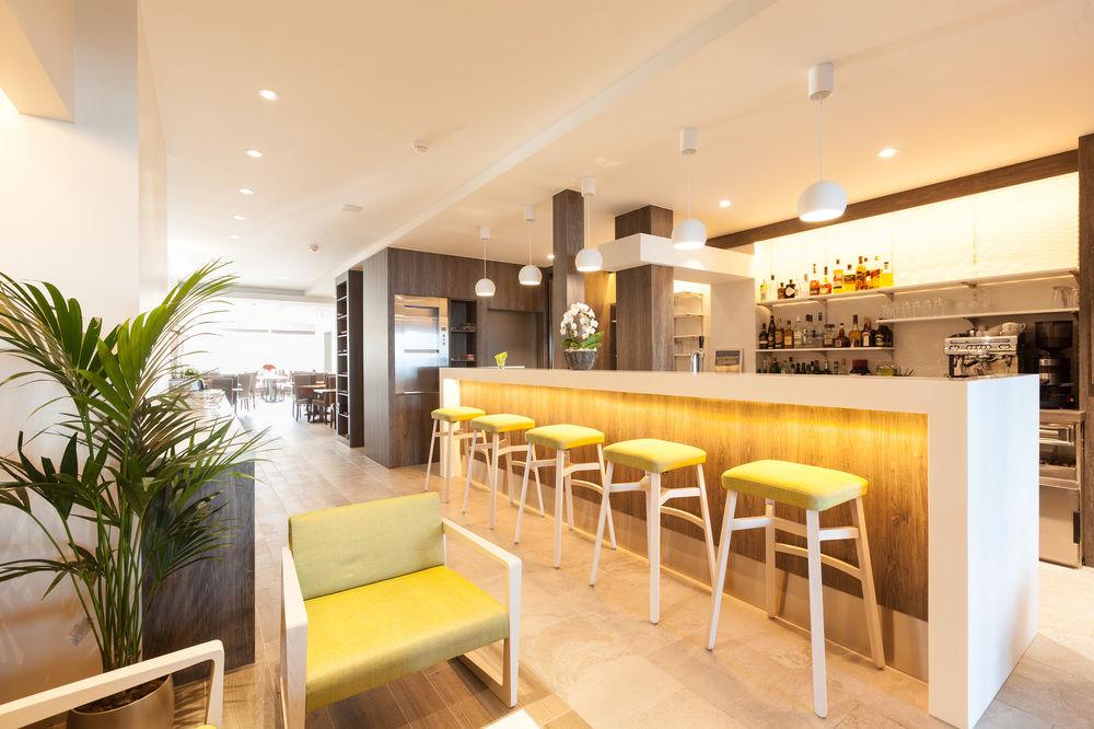 Bar/Salón Hotel Les Mouettes