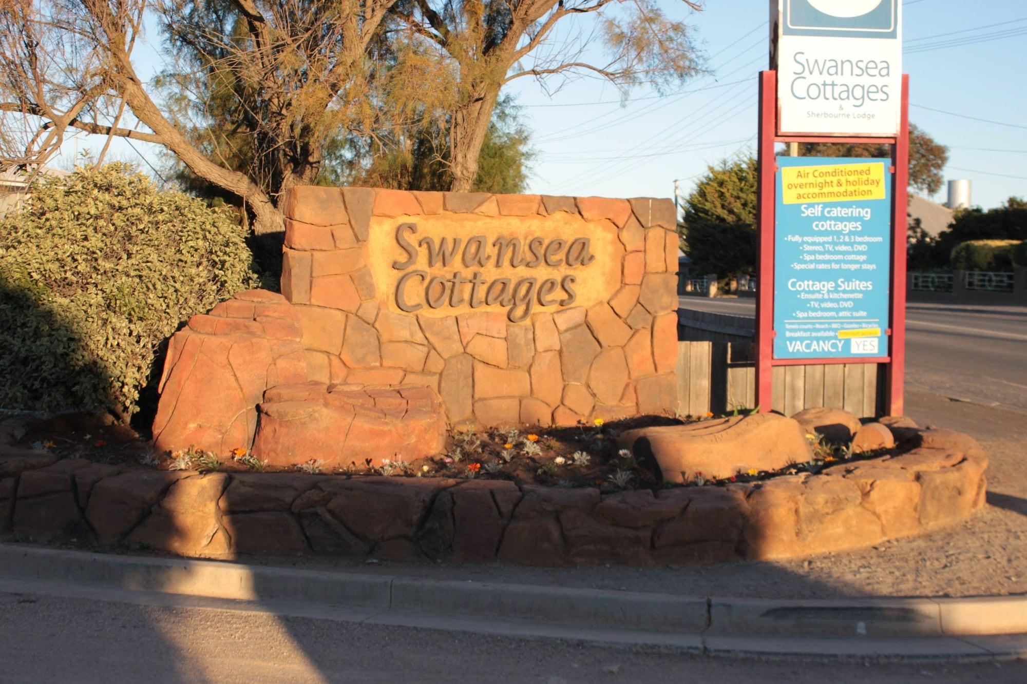 Vista Exterior Swansea Cottages & Lodge Suites