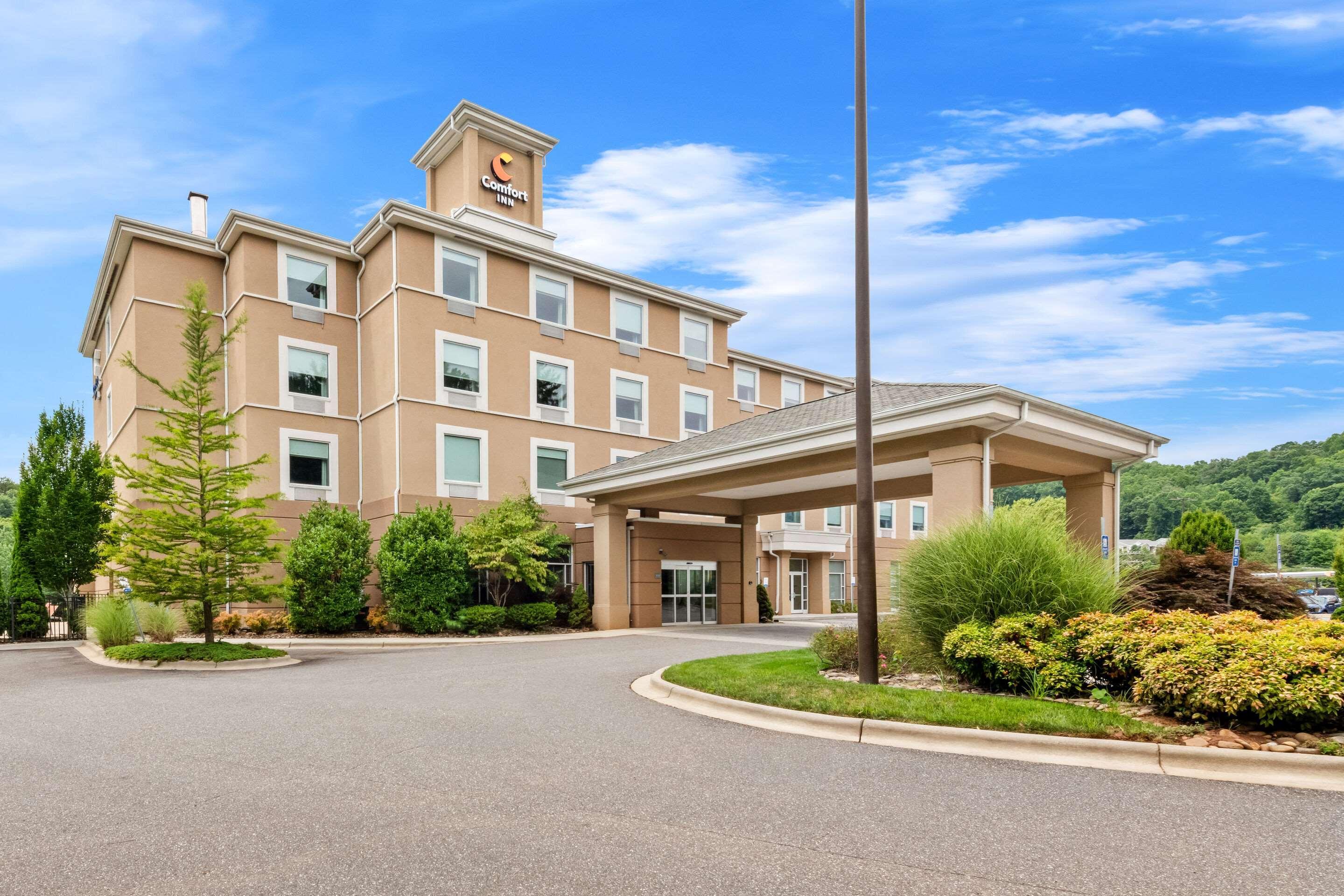 Vista Exterior Comfort Inn Sylva - Cullowhee