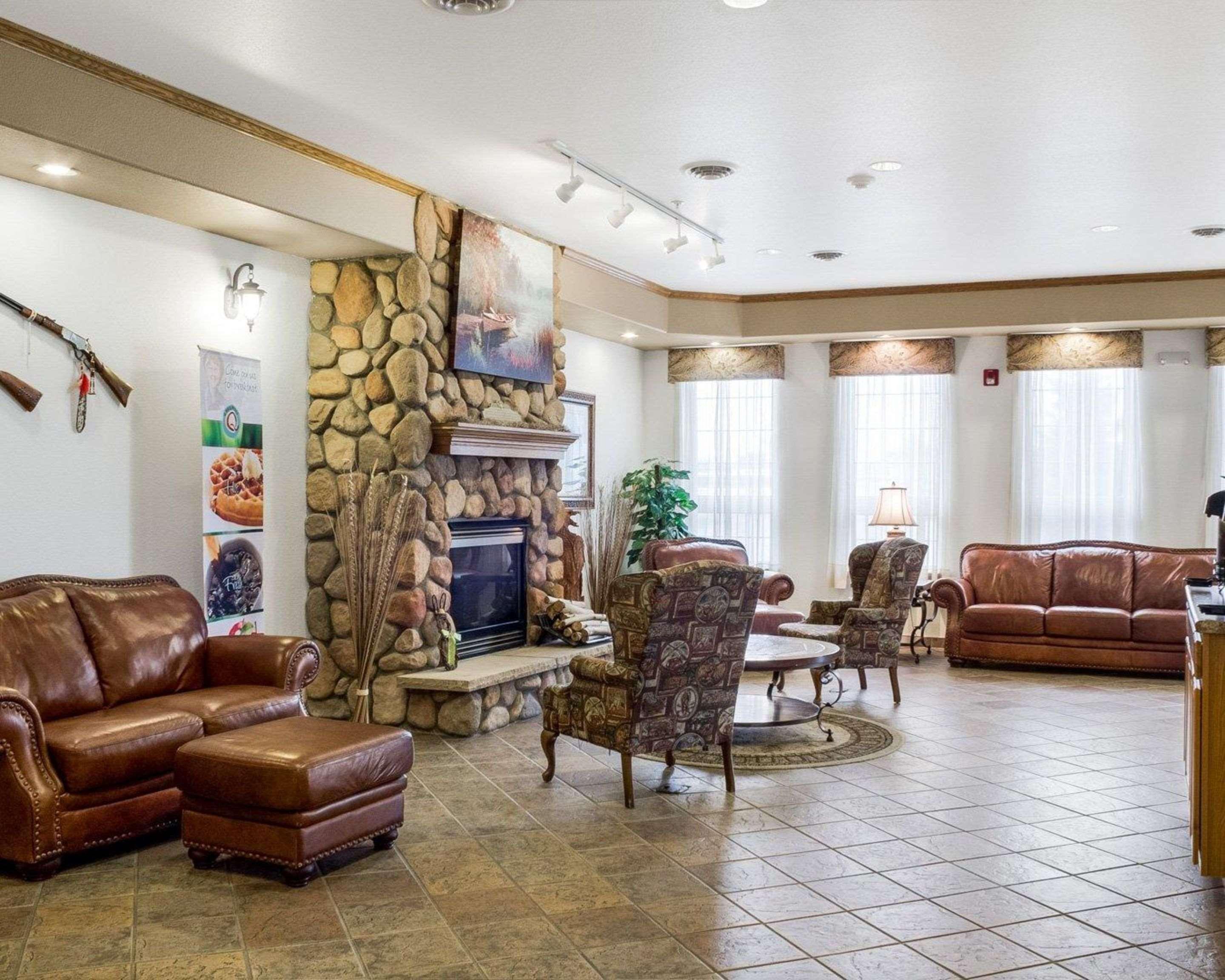 Vista Lobby Quality Inn Oacoma - Chamberlain