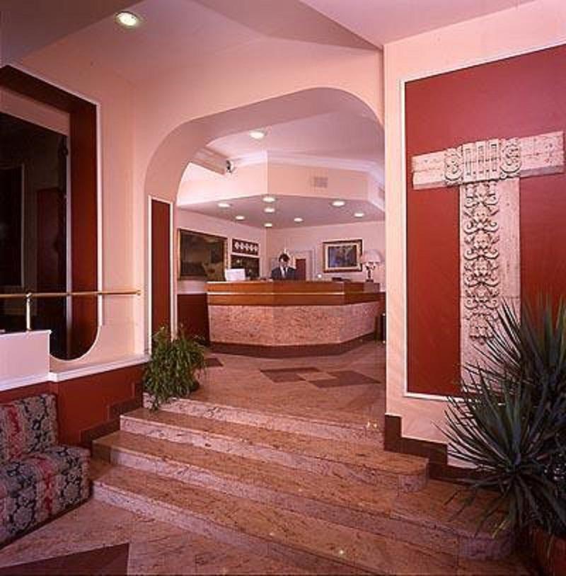 Vista Exterior Hotel Garda