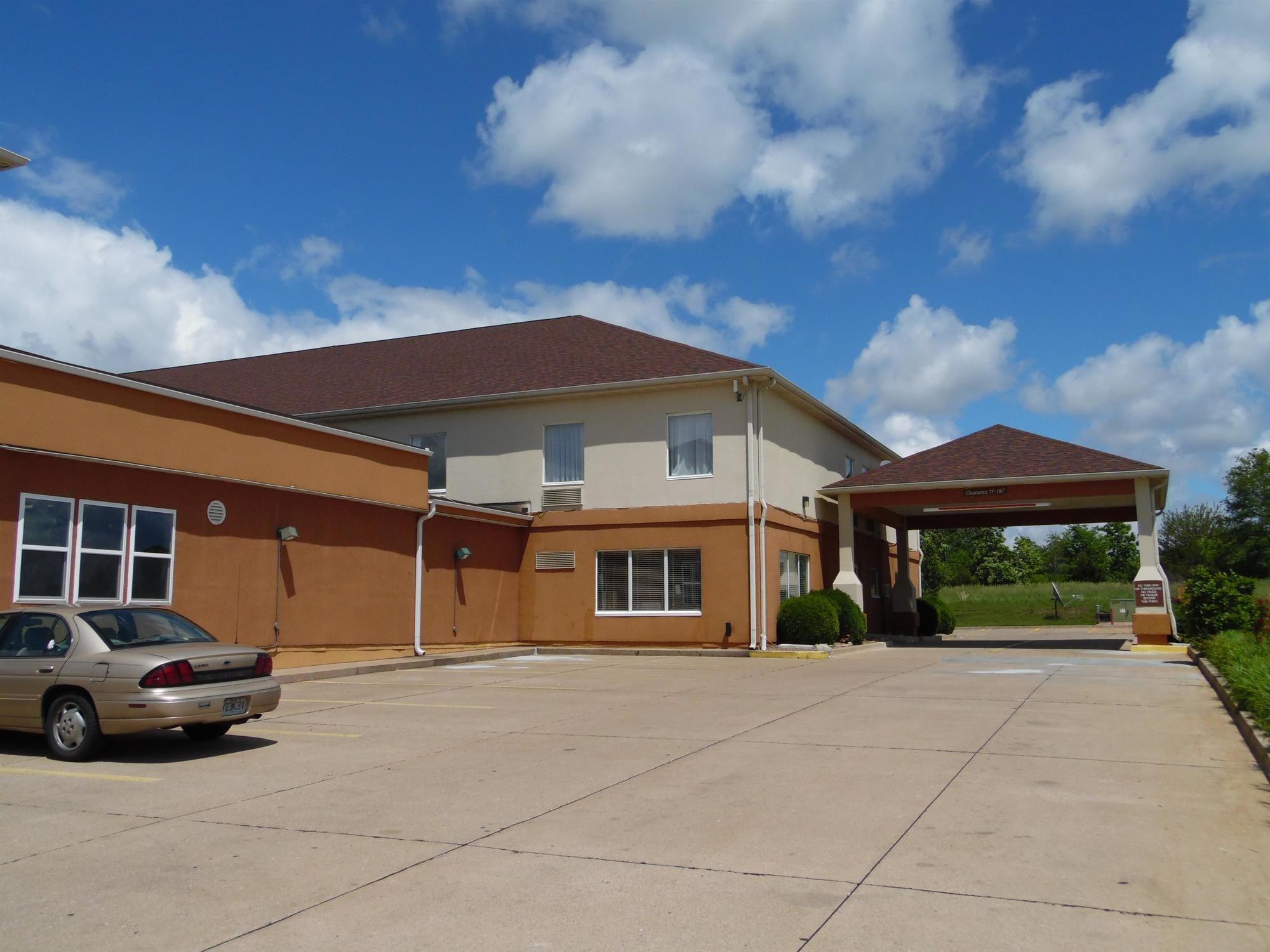 Vista Exterior Best Western Teal Lake Inn