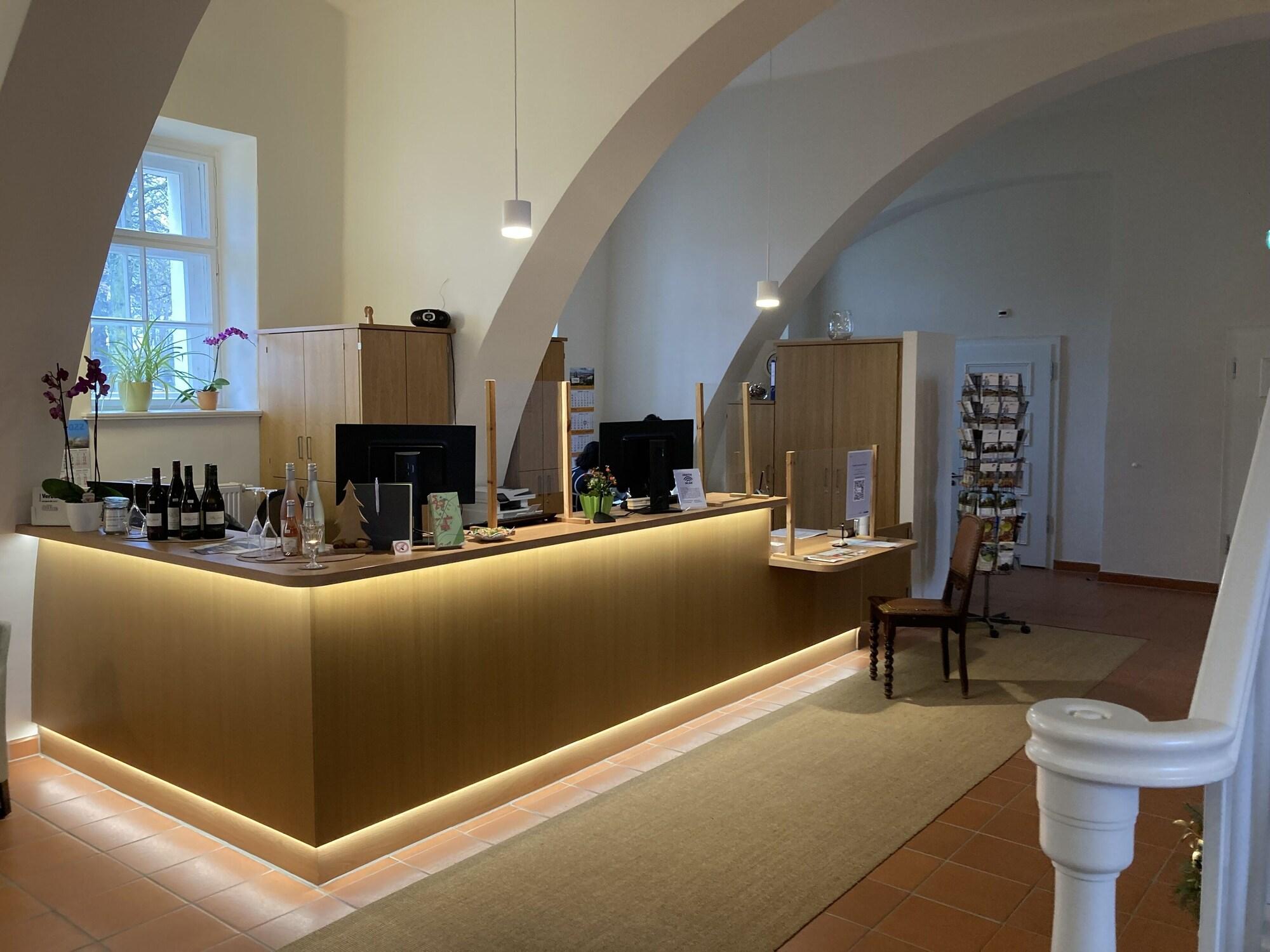 Vista Lobby Zentrum-Kloster-Lehnin