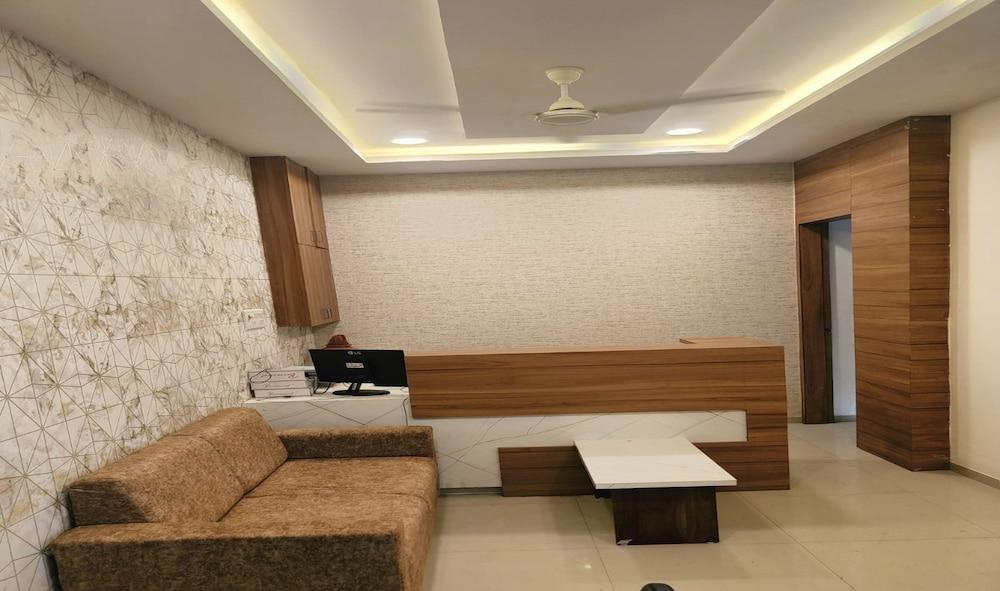 Vista Lobby Hotel VR Inn