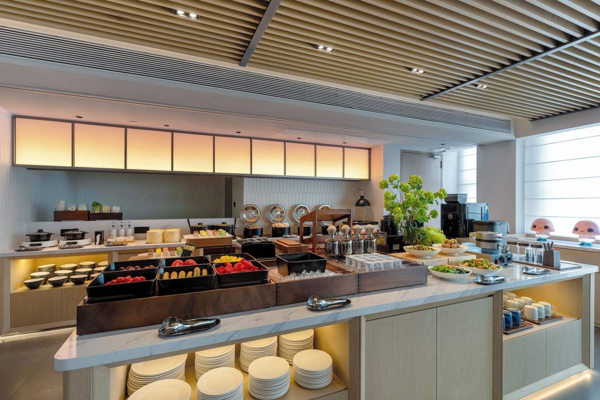 Restaurant CYBO Station SSAW Hotel Hualin Temple Subway Station ShangxiajiuPedestrian Street Guangzhou
