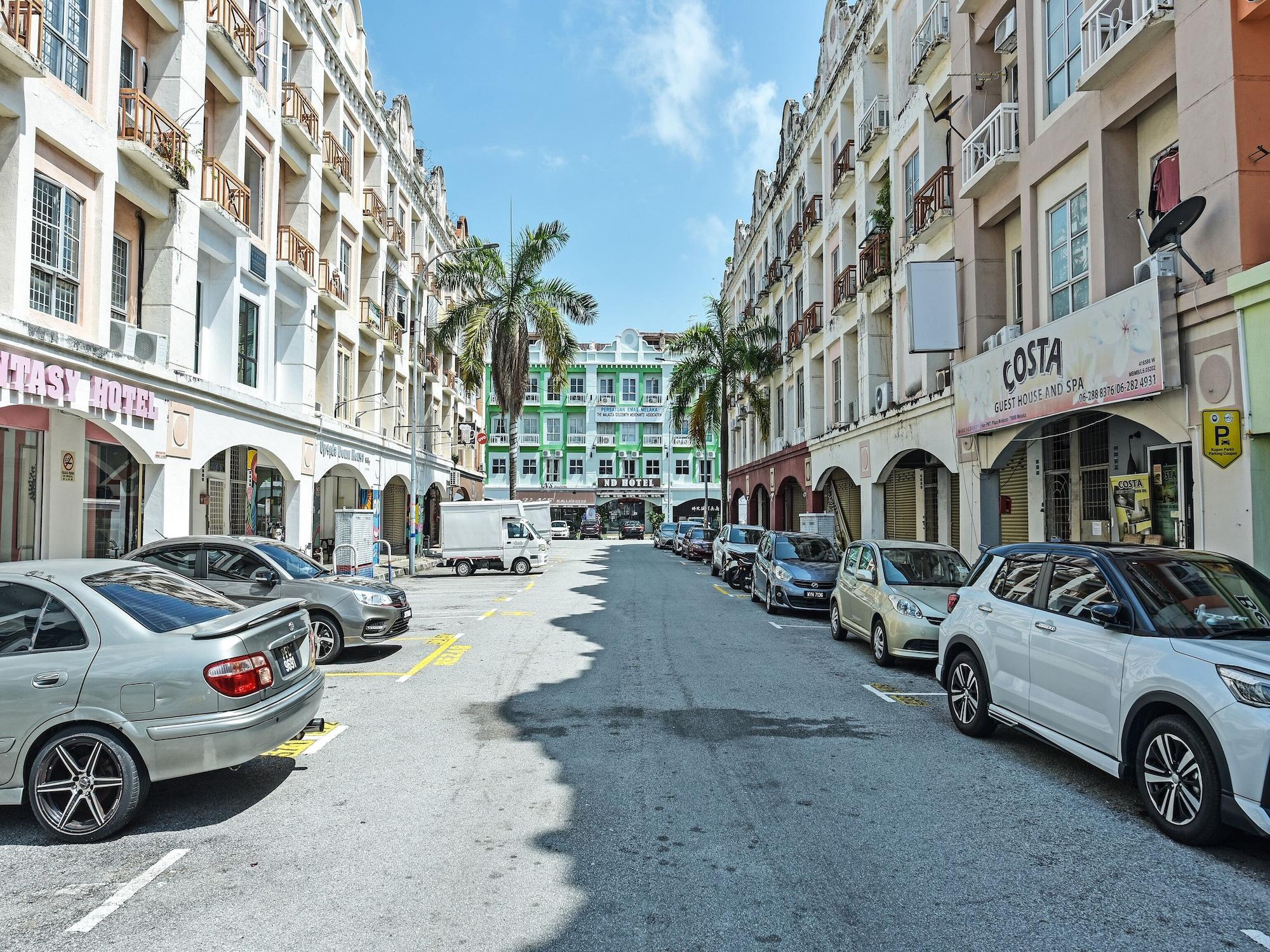 Vista Exterior SPOT ON 90795 HungryBedz Youth Hostel