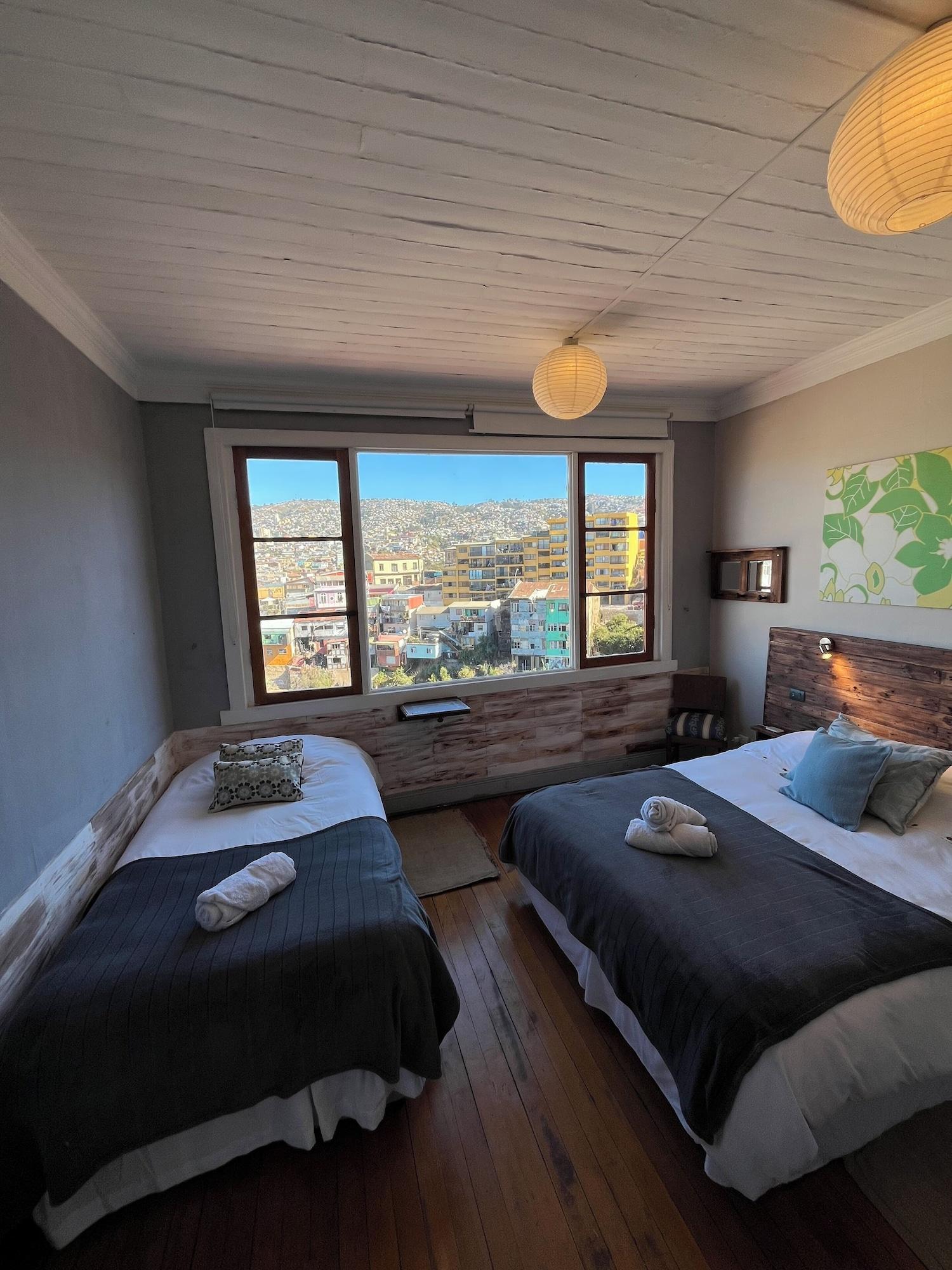 Equipamiento de Habitación BB Casita Yellow