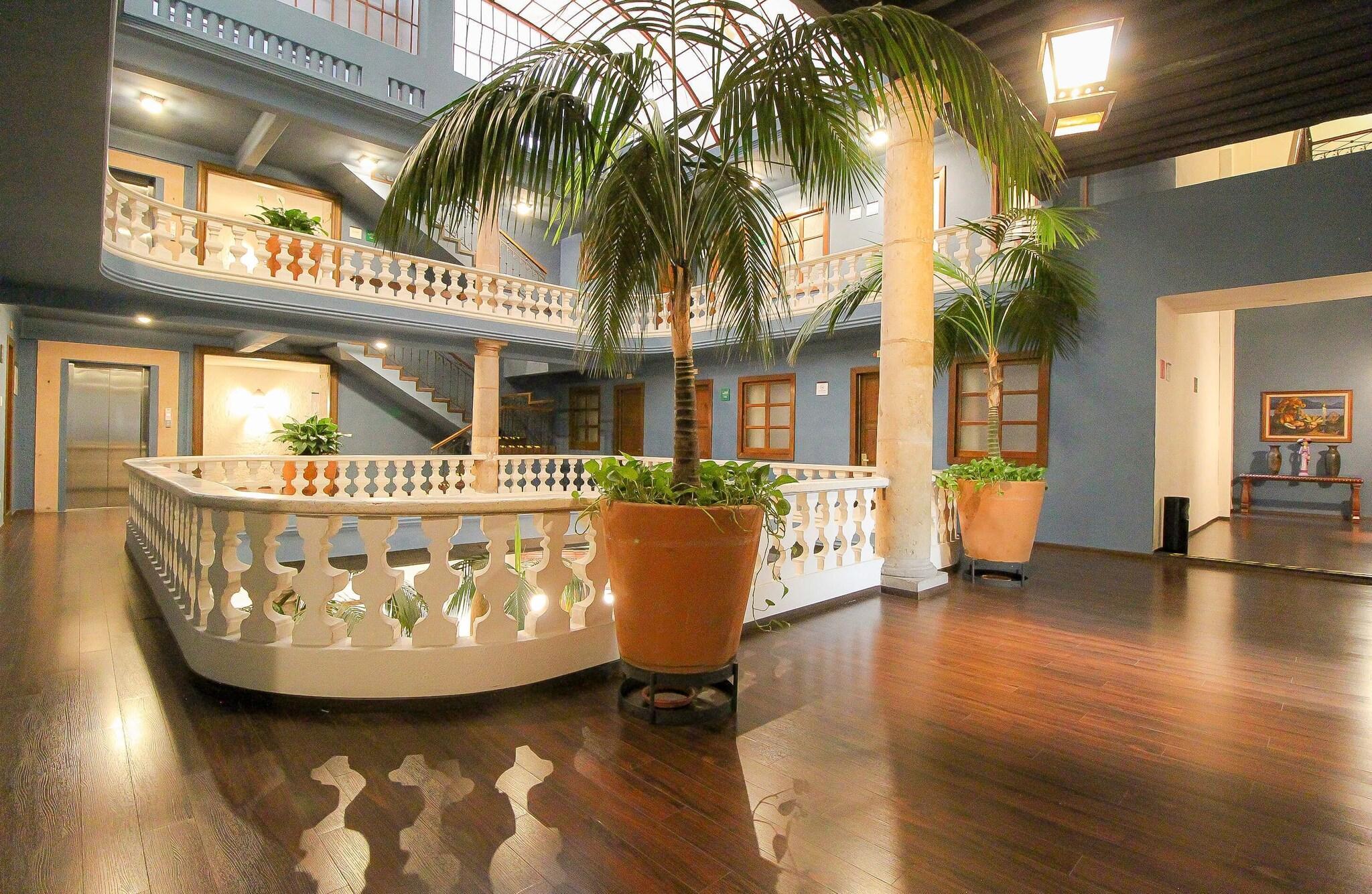 Vista Exterior Hotel Casino Morelia