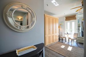 Alquiler Vacacional - ! Best View with Juliette Balcony View of Breakers! Palm Beach Hotel! Studio